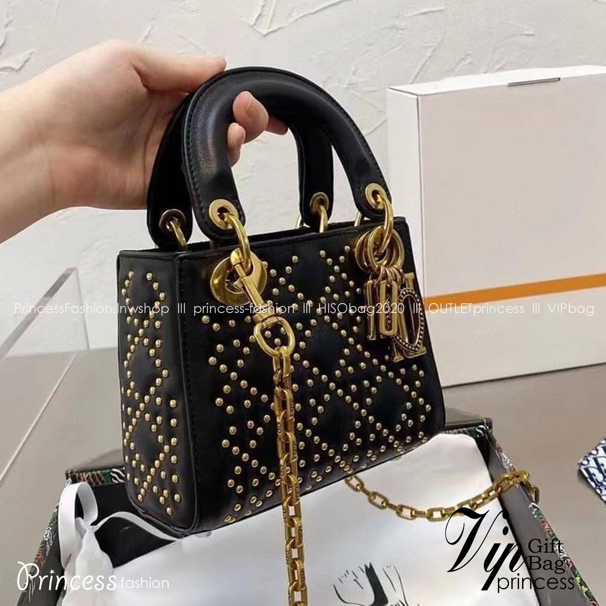 DIOR CD MINI LADY STUDDED BAG / DIOR LADY STUDDED BLACK LEATHER กระเป๋าสะพายข้างตกแต่งหมุดเต็มใบ ไม่มีคือพลาด หรูจริงอะไรจัง ทรงกล่องคลาสสิค มีหูจับในตัวและสายครอสบอดี้สุดเลิศ แต่งเติมดีเทลอัพราคาไปอีก