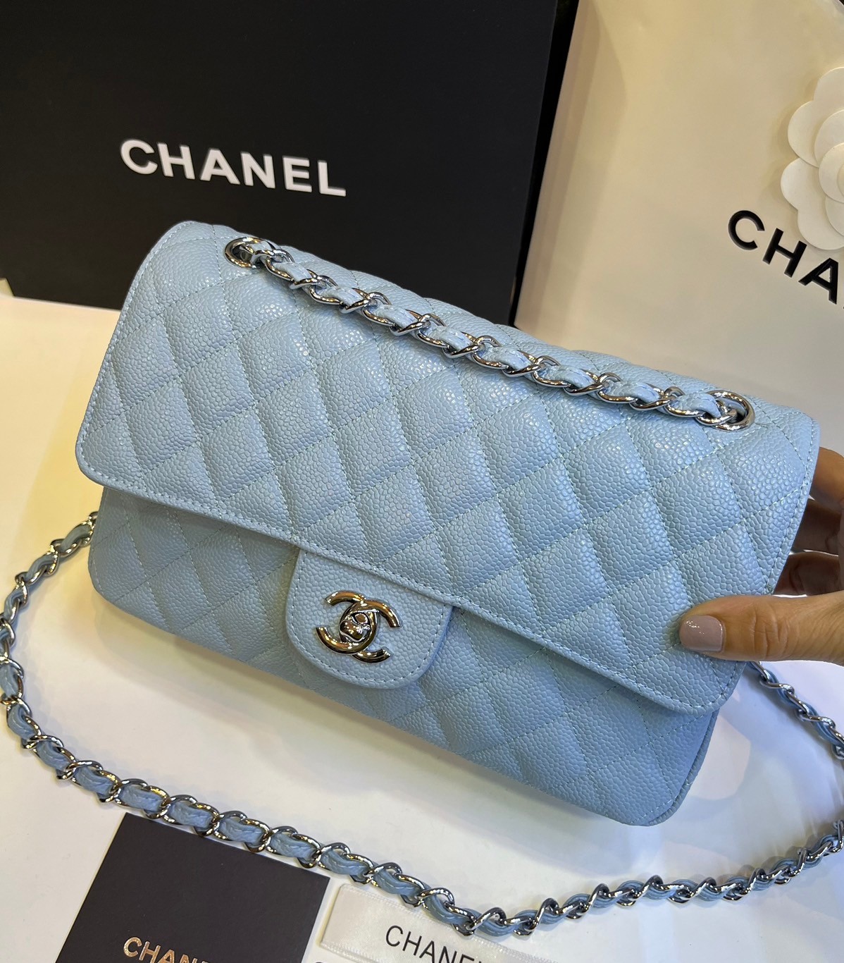 พร้อมส่งโทนพาสเทล CHANEL Classic in Pastel 25cm กระเป๋าสะพายรุ่นยอดนิยมเรียบหรู เกรดออริ 1:1 ใช้งานต่างประเทศได้ ภาพถ่ายจากงานขายจริง