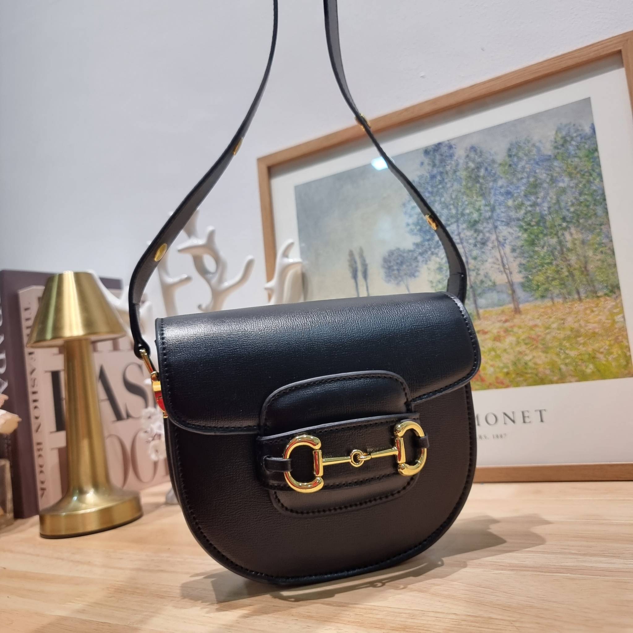 Gucci horsebit 1955 mini rounded bag / GUCCI BAG พร้อมส่ง 2 สี กระเป๋าสะพายไหล่/สะพายข้างทรงคลาสสิค มาในไซส์มินิ กะทัดรัด สวยอยู่ทรง