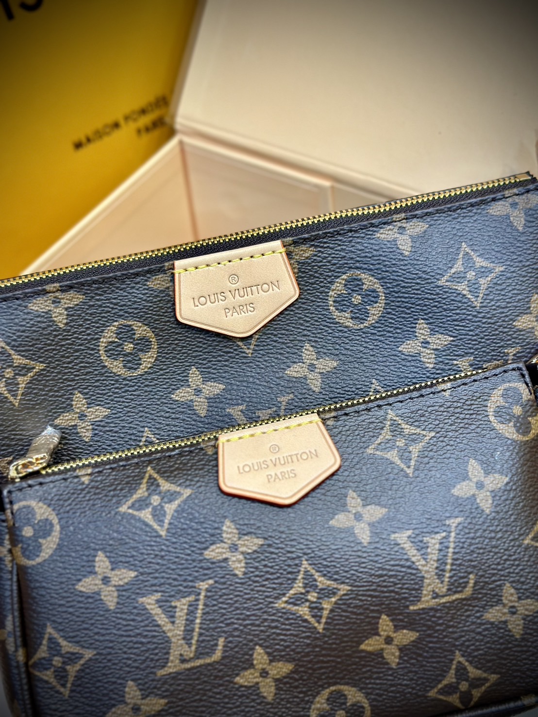 พร้อมส่ง 2 สี LV Multi Pochette Accessoires Monogram / LV Pochette กระเป๋าสะพายมัลติฟังก์ชั่น สุดฮอต ดีไซน์คลาสสิควินเทจ สะพายปรับลุคได้หลายสไตล์ รับรองคุ้มค่าจริงๆจ้า เกรดออริ เทียบแท้ 1:1