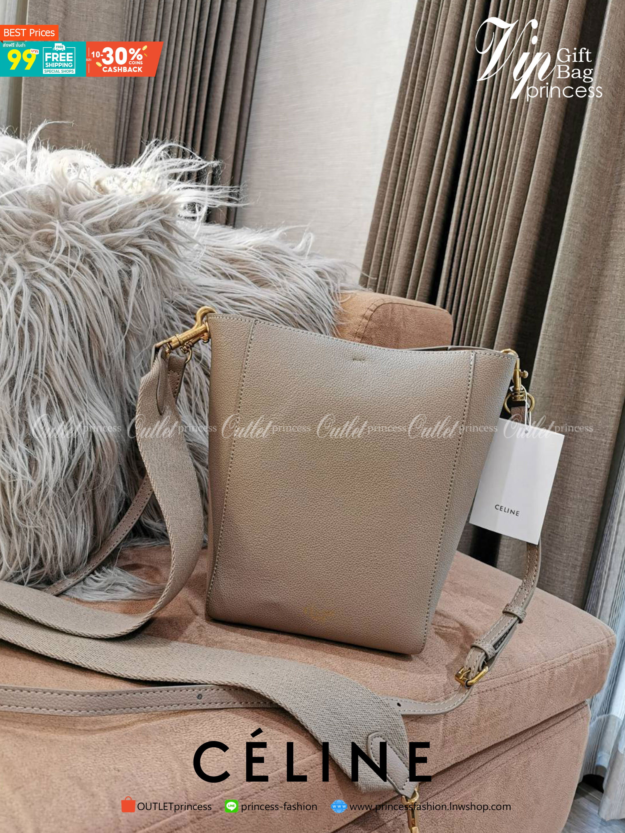 ซื้อ1ได้ถึง2! CELINE TRIOMPHE BUCKET BAG VIP GIFT WITH PURCHASE (GWP) พรีเมี่ยมกิ๊ฟ Limited Edition จาก CELINE PERFUME DUTY FREE COUNTER วัสดุหนังแท้ CALFSKIN ดีไซน์ทรง Bucket ขนาดกำลังดี มาพร้อมใบเล็กด้านในแยกใช้ได้ น้ำหนักเบา ภายในกว้างใส่ของใช้ได้เยอะพ