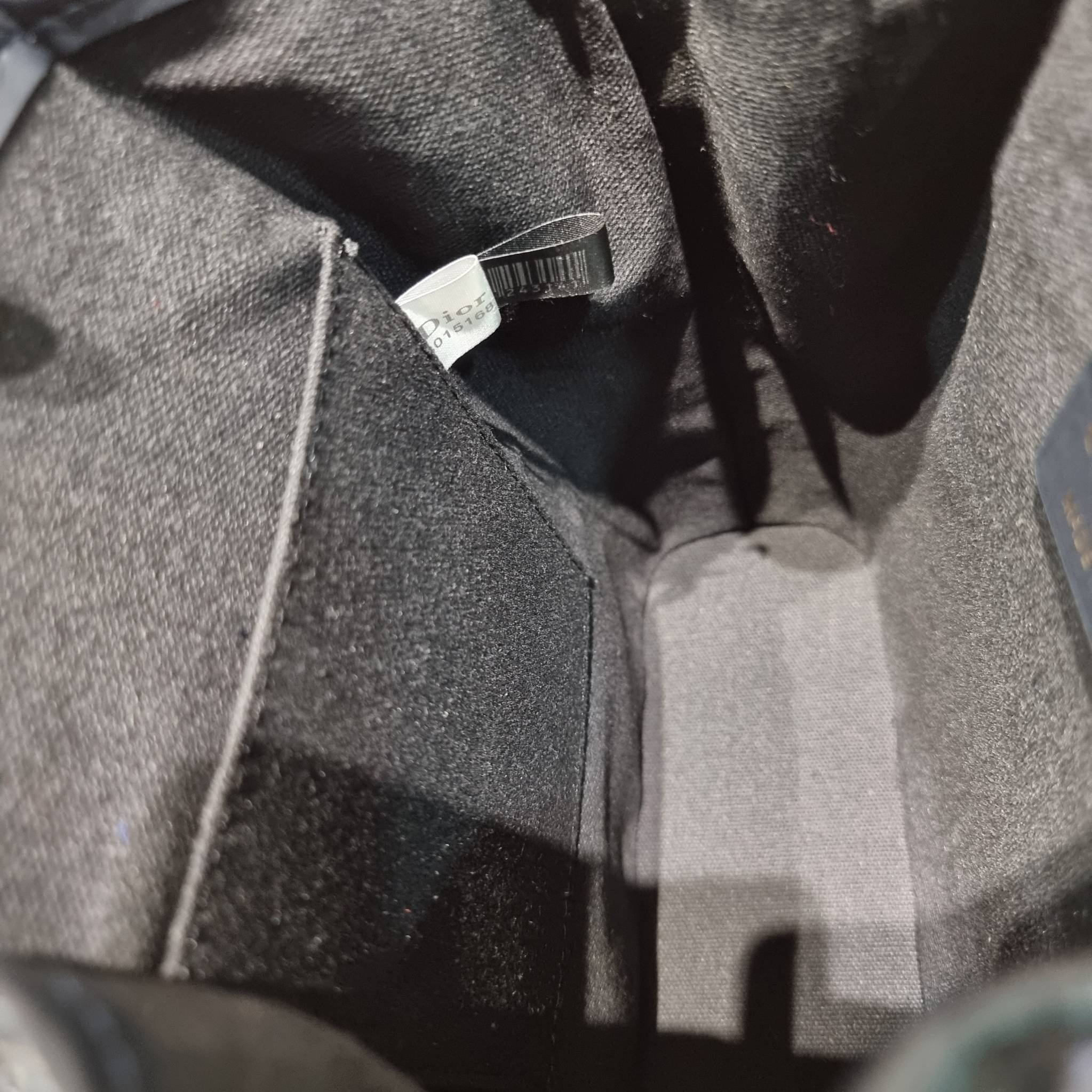 CD MEDIUM C'EST BAG 25cm / Dior bucket bag พร้อมส่ง กระเป๋าสะพายสุดคลาสสิค ดีไซน์หรู มีดีเทลสวยไม่ซ้ำใคร อะไหล่ออกแบบมาเป็นตัวซีดี **ล็อทราคาพิเศษสุดคุ้ม