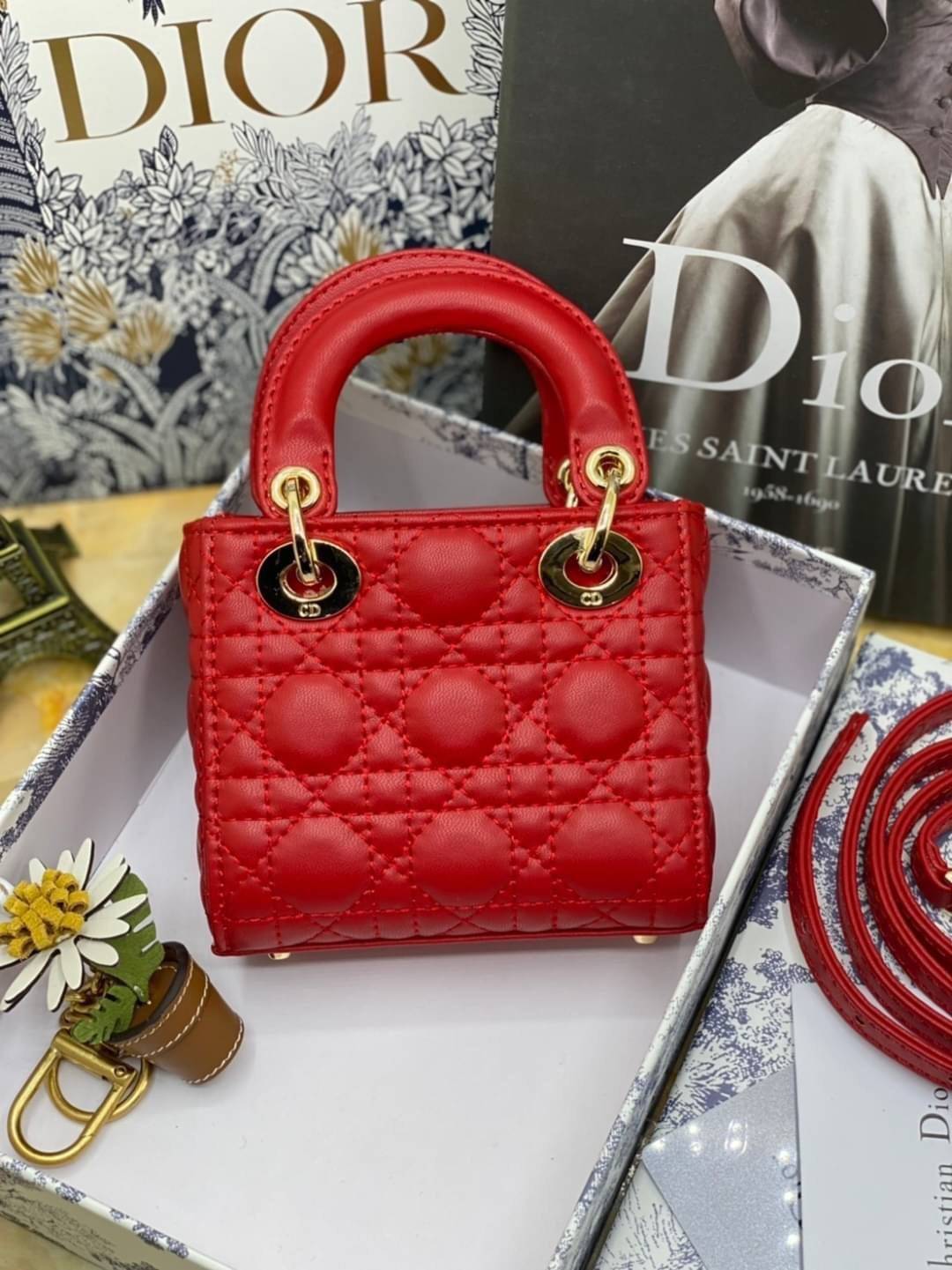 VIP 】หนังแท้ CHRISTIAN DIOR MICRO LADY DIOR BAG Cannage Lambskin
