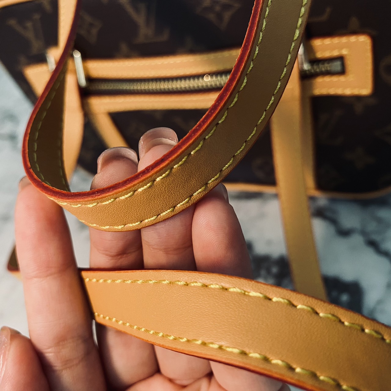 LV Cite Monogram Canvas Handbags หลงรักน้องเข้าแล้วค่า กับกระเป๋าสะพายวินเทจรุ่นยอดนิยม ทรงสะดวกใช้ ดีไซน์สุดคลาสสิค ใช้ได้ทุกวัน ใบจริงสวยน่าใช้มากๆ จัดให้ครบเซ็ท ล็อทนี้ราคาดีมาก สวยเกินราคา ตรงปก พร้อมเสิร์ฟความสวยให้ถึงบ้านไปเลยจ้า