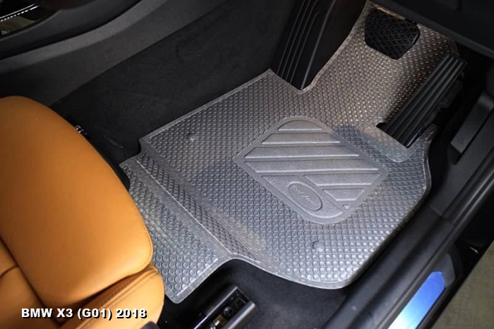 พรมปูพื้นรถยนต์ BMW X3 G01 2018 กระดุมเม็ดเล็กรีดขอบ สีเทา