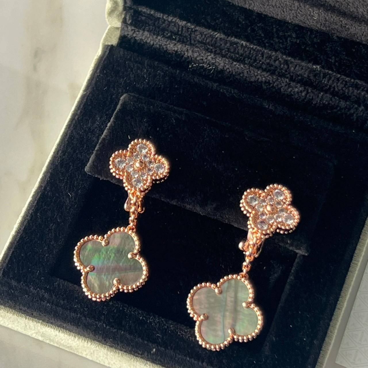 เกรดเทพ ORI | VAN CLEEF & ARPELS HOOP EARRINGS ต่างหูเงินแท้ แวนคลีฟ แอนด์ อาร์เปลส์ สวยเก๋ คุณภาพงานประกวด เอาใจสาวๆไปเลย