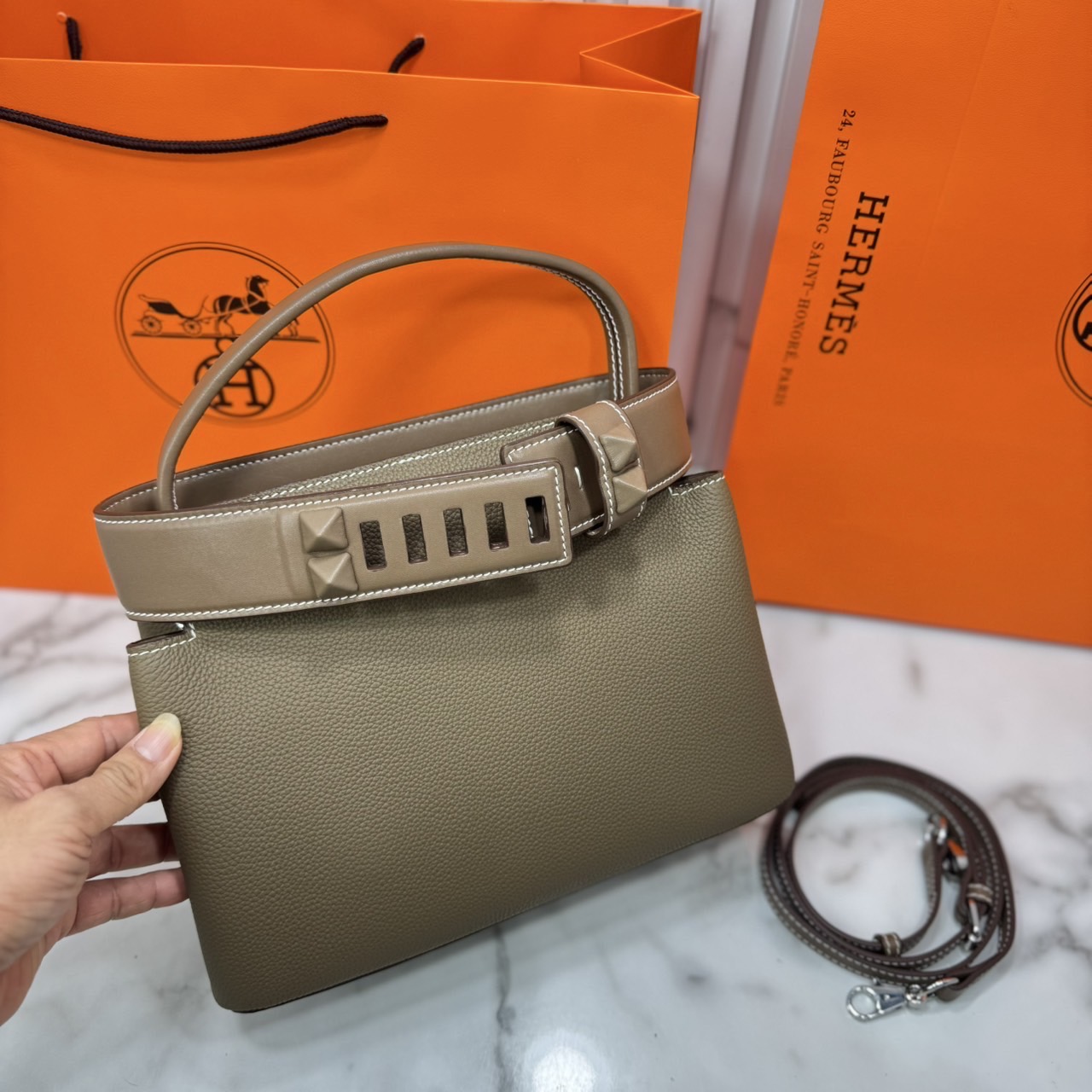 ORI หนังแท้ | Hermes Medor Bag กระเป๋าสะพายดีไซน์ใหม่ แบรนด์หรูระดับไฮคลาส หรูหรา ลัคชู
