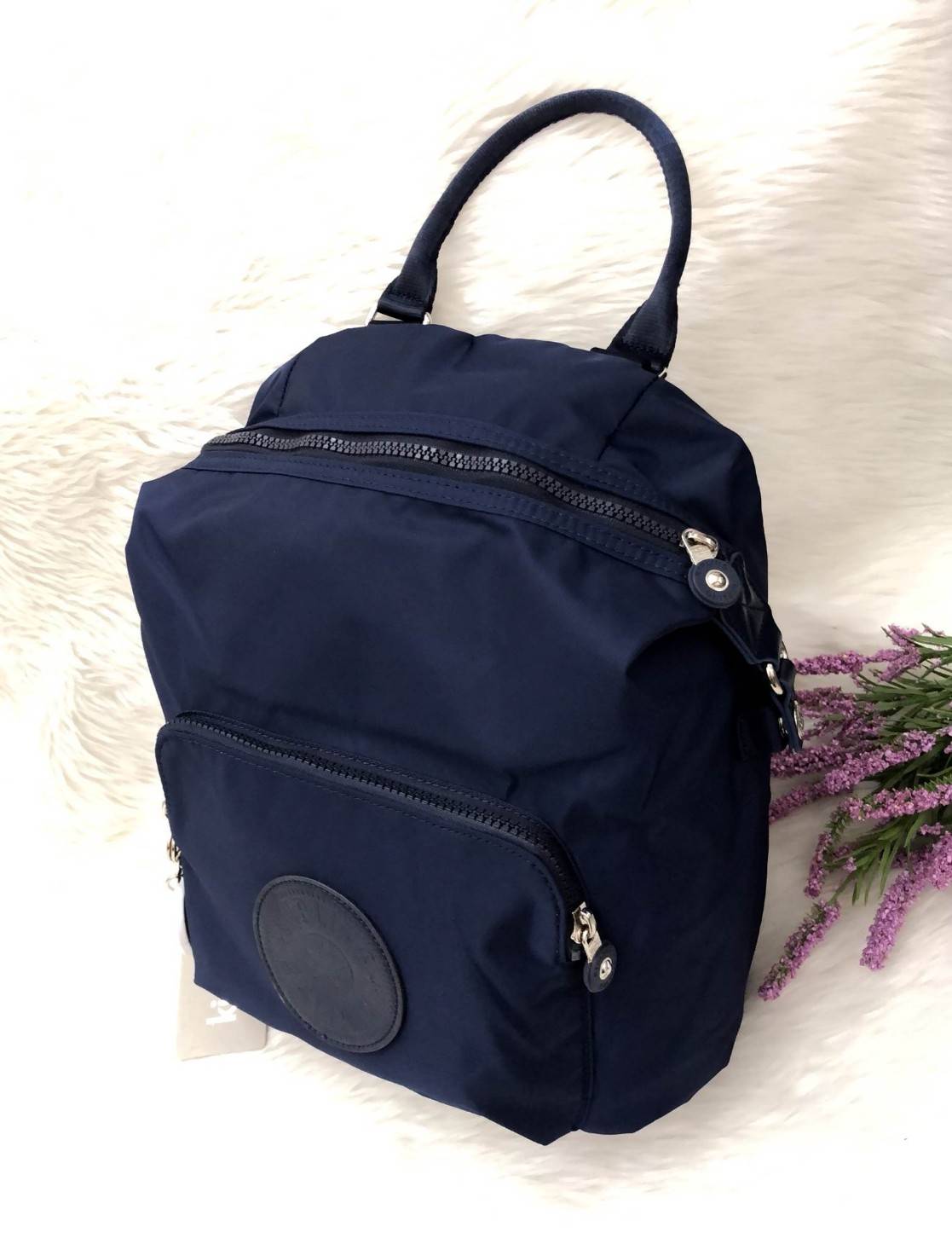New arrival !!! Kipling Naleb Backpack 2018 พร้อมส่งที่ไทย ไม่ต้องรอพรีฯ กระเป๋าสะพายหลังดีไซน์น่ารัก เอาใจสาวๆยุคใหม่ วัสดุไนล่อนอย่างดี เสริมฟองน้ำ ด้านหน้ามีช่องซิปขนาดกลาง ใส่มือถือหรือของจุกจิกได้ค่ะ เปิดปิดช่องหลักแบบซิป ภายในโล่งกว้าง ใส่ของจุทีเดี