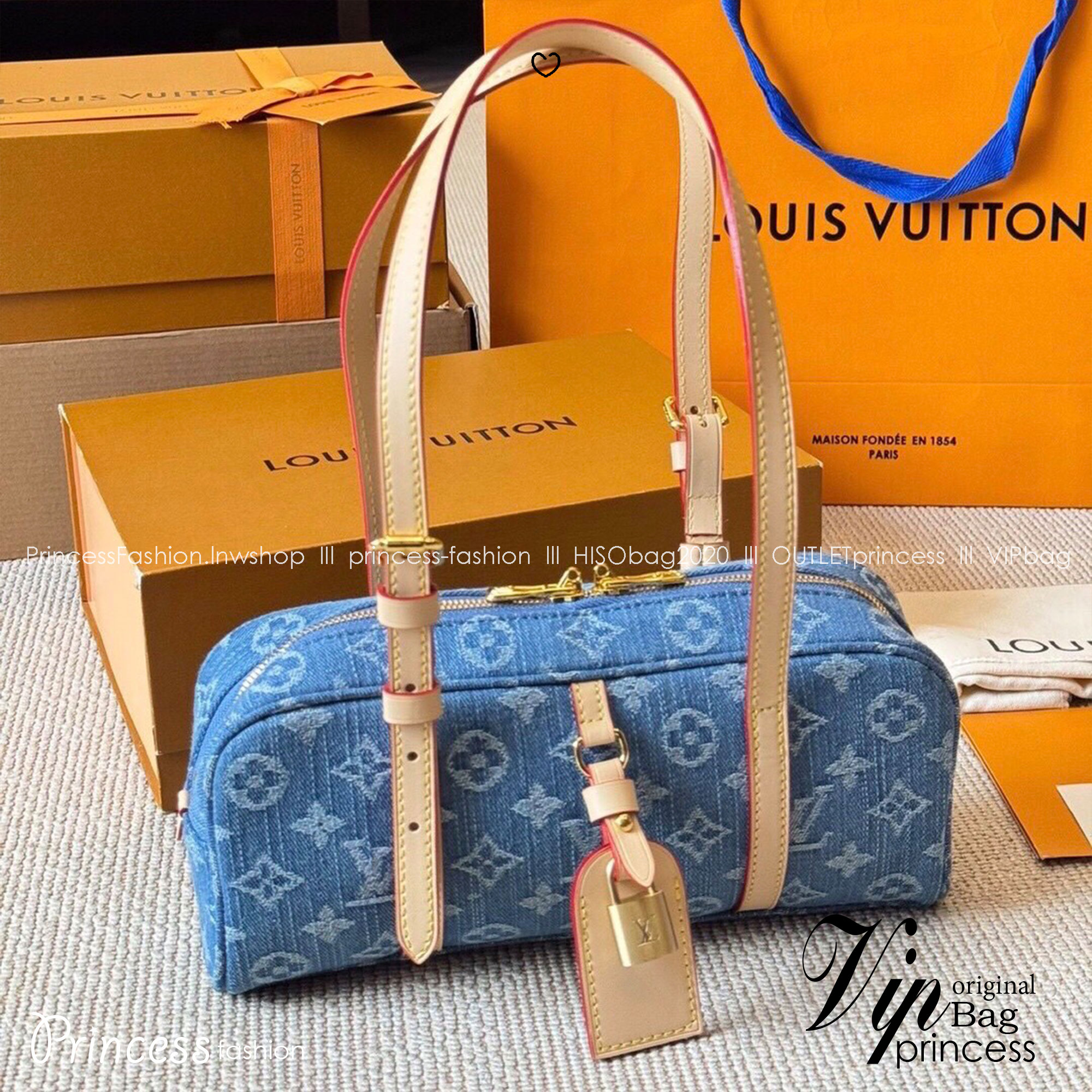 LV Hang On Denim Bag กระเป๋าสะพายดีไซน์วินเทจ งานเดนิมเต็มใบ สวยโดดเด่นไม่เหมือนใคร ปรับดีไซน์กระเป๋าถือรุ่น Cité คลาสสิกจากยุค'80s เป็นทรงโบว์ลิ่งร่วมสมัย