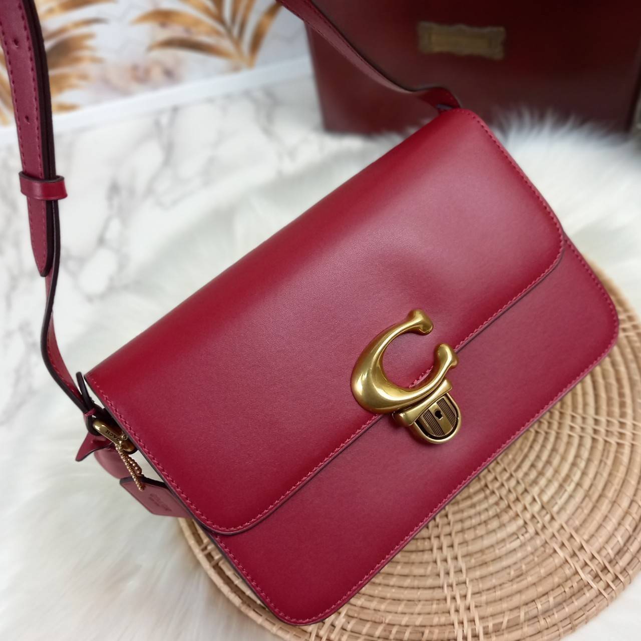 สวยละมุนตาละมุนใจม๊ากก!!🌺🌈 //>>COACH STUDIO GLOVETANNED LEATHER SHOULDER BAG (C6641)🌺ห้ามพลาดเด็ดขาด!! สวยละมุน เรียบหรู ดูแพงสุดๆ!! //กระเป๋าถือ กระเป๋าสะพาย ดีไซน์เนี้ยบ! เฉียบมาก!// วัสดุหนังแท้ หนังเรียบเต็มใบ อยู่ทรง สวย