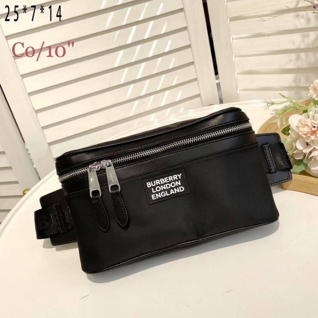 Burberry Vintage Belt Bag retro check กระเป๋าคาดอก/คาดเอวลายแบรนด์ งานมาใหม่ ผ้าแคนวาสสลับหนังอย่างดี ซิปหน้า น้ำหนักเบา ทรงสวย ใช้ทั้งผู้หญิง ผู้ชาย