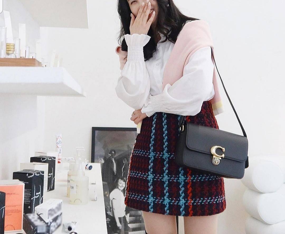 COACH STUDIO GLOVETANNED LEATHER SHOULDER BAG (C6641)🌺ห้ามพลาดเด็ดขาด!! สวยละมุน เรียบหรู ดูแพงสุดๆ!! //กระเป๋าถือ กระเป๋าสะพาย ดีไซน์เนี้ยบ! เฉียบมาก!// วัสดุหนังแท้ หนังเรียบเต็มใบ อยู่ทรง สวยมากๆ ดีเทลเรียบหรู ผู้ดีสุดๆ!// ด้านหน้าเปิด-ปิดด้วยต