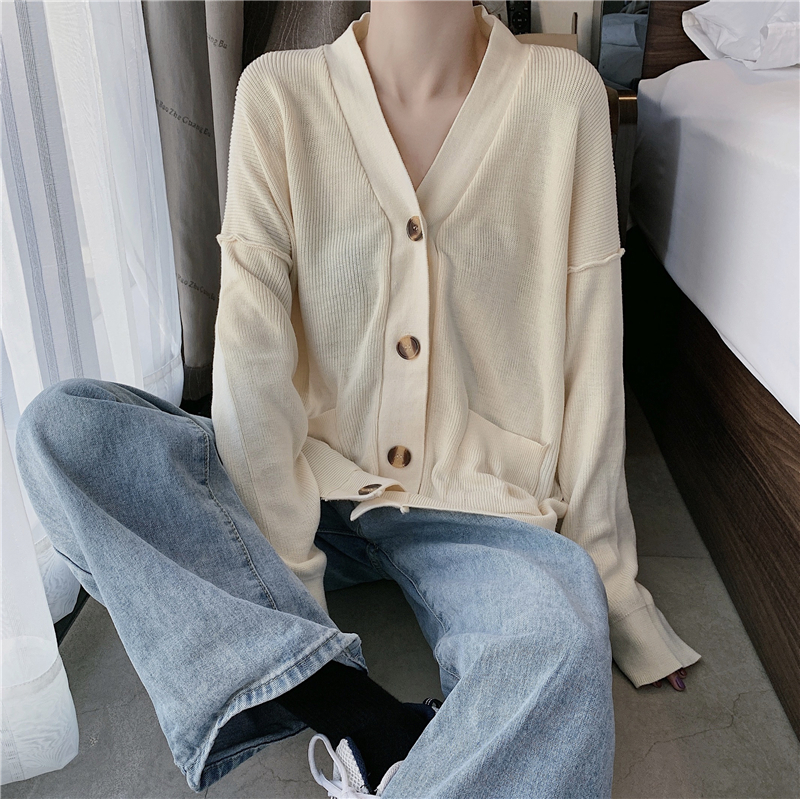 พร้อมส่ง 🥜 Mae sweater เสื้อแขนยาวไหมพรมสีครีม (IN32174)