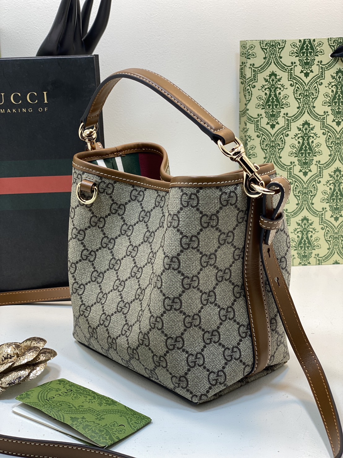 GUCCI BUCKET BAG / Gucci Supreme Vintage Monogram Canvas Bucket Bag กระเป๋าทรงบัคเก็ตวินเทจงานแบรนด์หรู เกรดออริ 1:1 สลับแท้ งานสวยตามรูป ใช้งานต่างประเทศได้