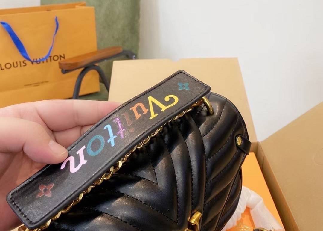 หนังแท้ LOUIS VUITTON New Wave black quilted leather bag พร้อมส่งที่ไทย ภาพสินค้าถ่ายจากงานขายจริง ใช้งานต่างประเทศได้
