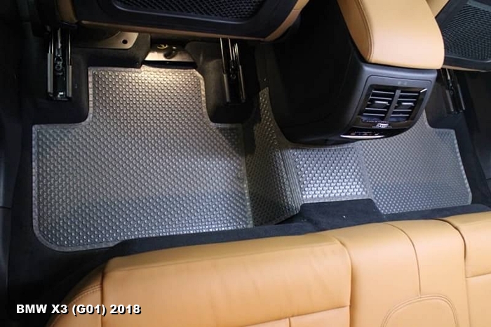 พรมปูพื้นรถยนต์ BMW X3 G01 2018 กระดุมเม็ดเล็กรีดขอบ สีเทา