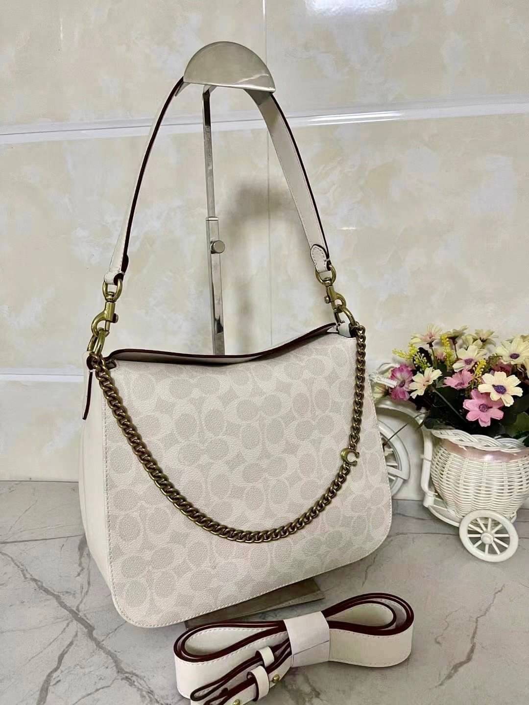 Coach Signature Chain Hobo In Signature Canvas พร้อมส่ง 4 สี