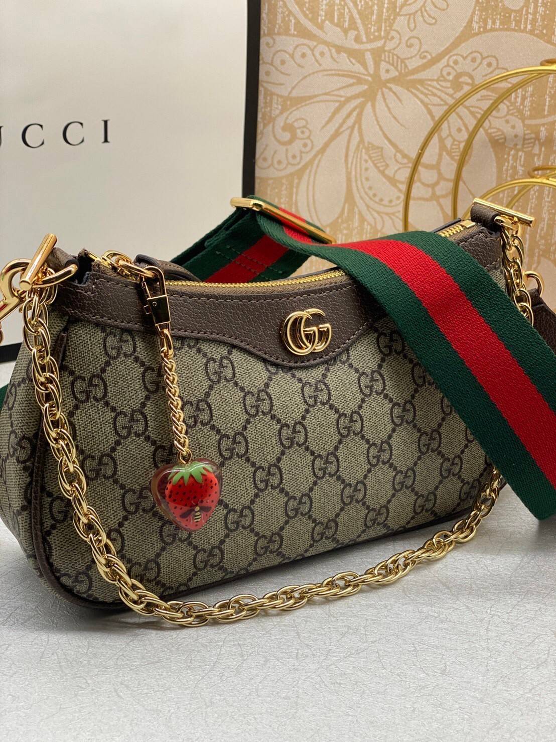 GUCCI Ophidia small handbag strawberry เกรดออริจินอล งานสวยตรงปก ภาพถ่ายจากงานขายจริง ใช้งานต่างประเทศได้