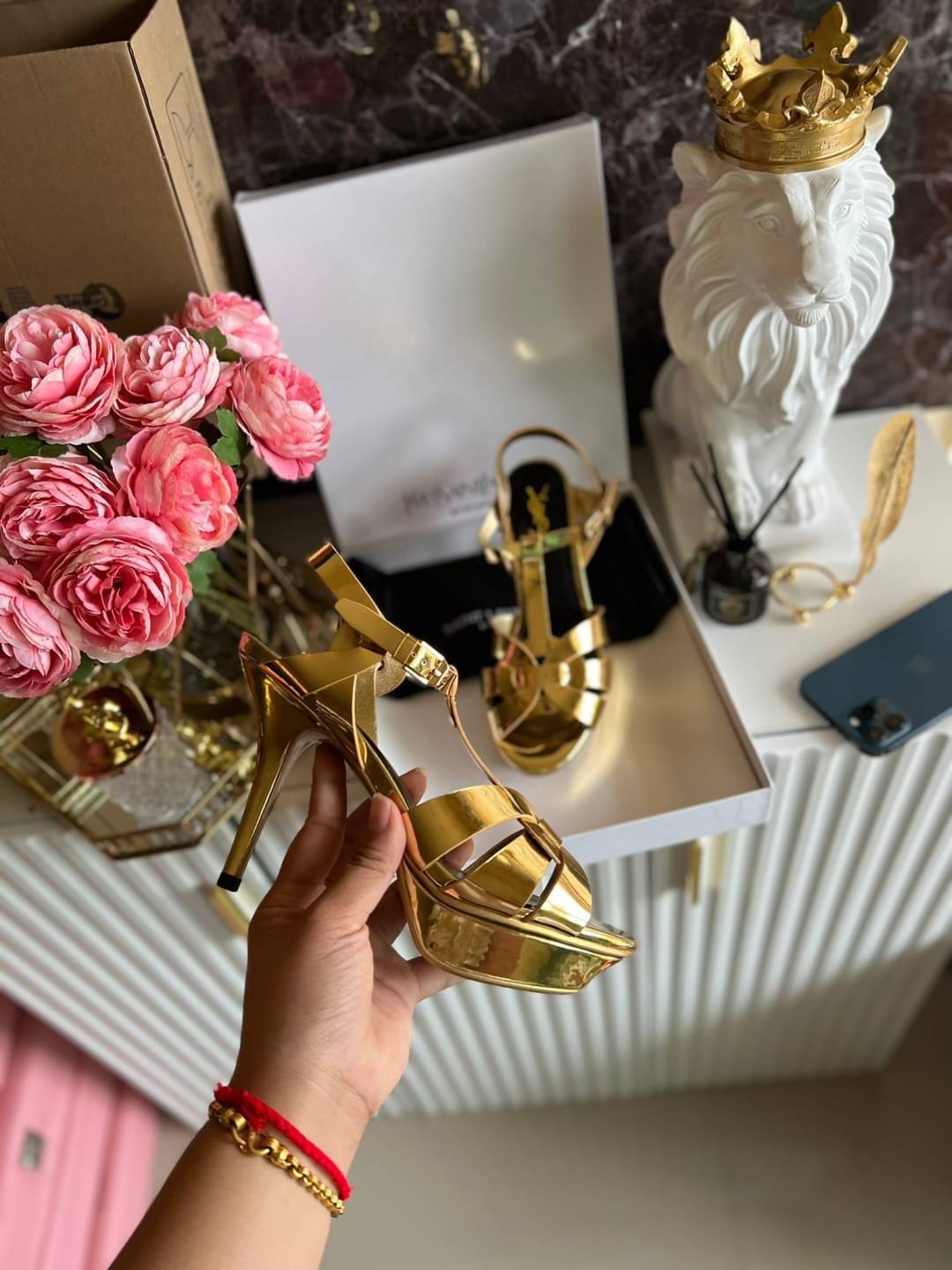 YSL TRIBUTE HEEL / SAINT LAURENT TRIBUTE HEEL / YSL HIGH HEEL เกรดออริจินอล รองเท้าส้นสูงแบรนด์หรู ที่สาวๆ ทุกคนควรมี ไว้ออกงานหรือใส่ทำงานได้ คู่นี้คือปังได้ตลอดกาล เพิ่มความสูงเพรียว สวยหรูมากค่ะ