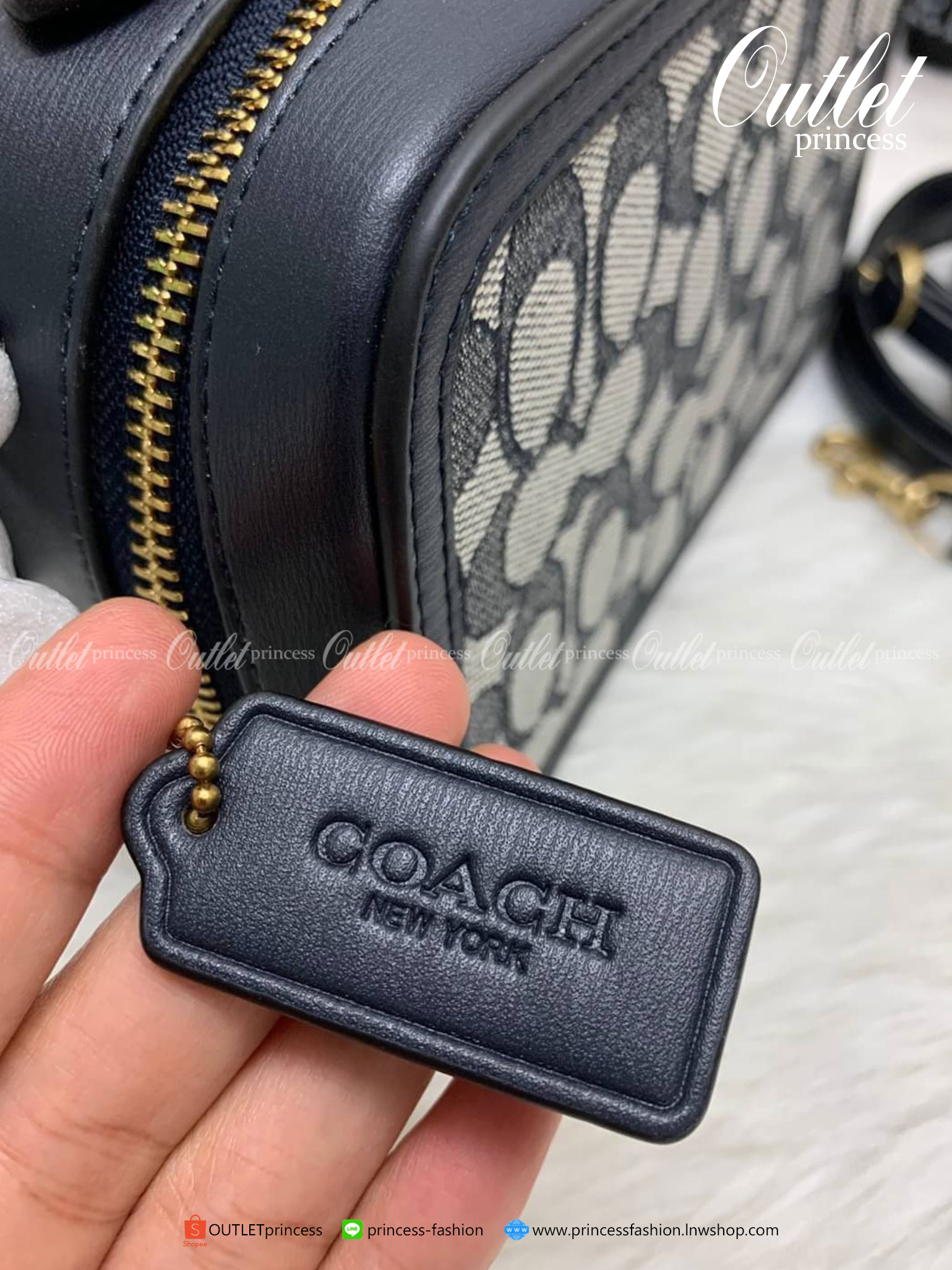 COACH ALIE BELT BAG IN SIGNATURE JACQUARD ((4813))