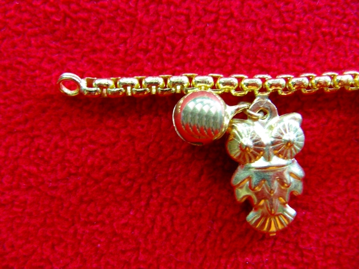 สินค้าจองค่ะ สร้อยข้อมือทองเหลือง+จี้นกฮูกค่ะ