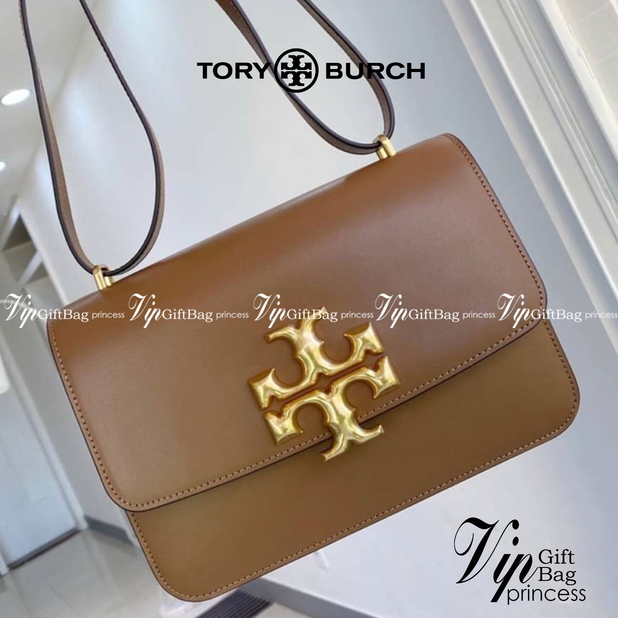 Tory Burch 75003 Eleanor Medium Convertible Shoulder Bag พร้อมส่งที่ไทย อีกรุ่นที่น่าครอบครองมากๆค่ะ กระเป๋าสะพายข้างและทบสายเป็นคล้องไหล่ได้ หนังแท้ชั้นดี ใช้ได้กับทุกๆโอกาส ห้ามพลาด ก่อนหมดนะคะ!!