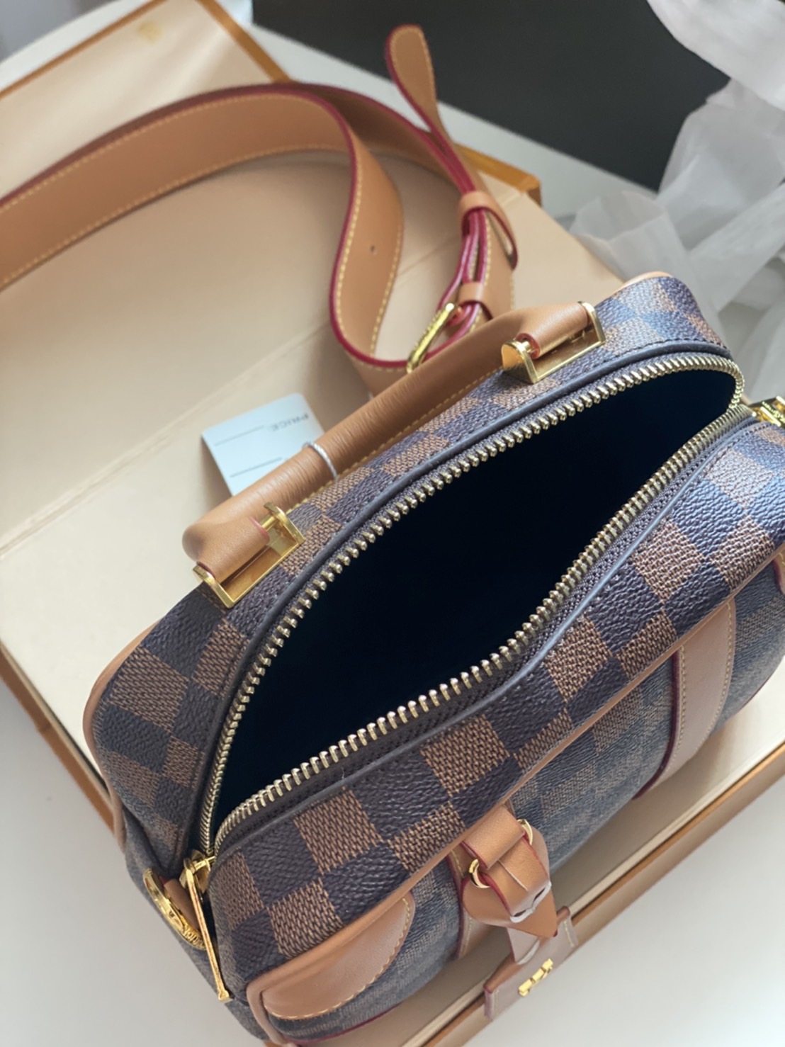 LV Valisette Souple BB Damier Ebene / LV Vanity Bag เกรดออริจินอล ใช้งานต่างประเทศได้ พร้อมส่งที่ไทย กระเป๋าถือทรงสวย ขนาดกะทัดรัดที่ได้แรงบันดาลใจมาจากกระเป๋าเดินทางสไตล์วินเทจ