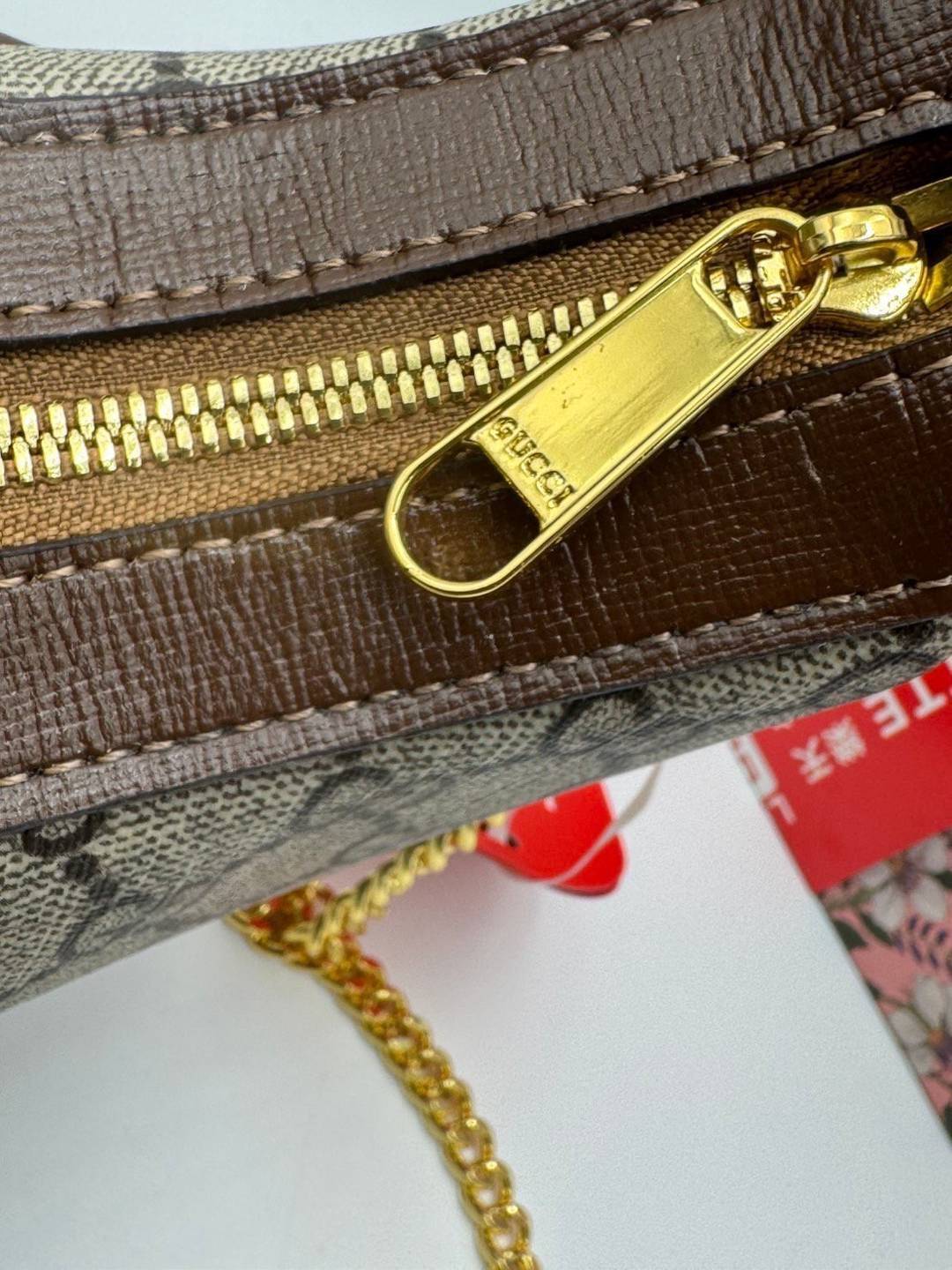 GUCCI Ophidia mini shoulder bag กระเป๋าสะพายรูปทรงพระจันทร์เสี้ยวงน่ารักน่าใช้ สวยสะดุดตาด้วยดีไซน์เรียบหรู แฝงความไฮน์ในตัว