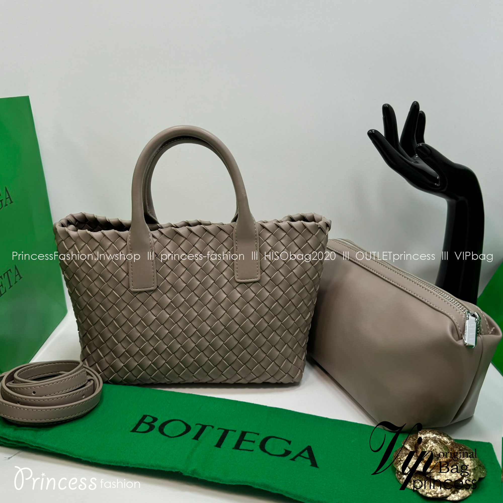 BOTTEGA MINI CABAT LEATHER TOTE BAG กระเป๋าสะพายขนาดมินิ พร้อมใบลูก ดีไซส์สานเป็นเอกลักษณ์ หนัง nappa นิ่มสวยงาม