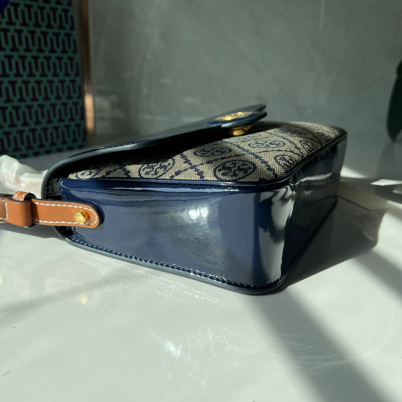 Tory Burch Robinson T Monogram Convertible Shoulder Bag กระเป๋าสะพาย เกรดท็อปออริ เกรดดีสุด สลับแท้ 1:1 ใช้ต่างประเทศได้