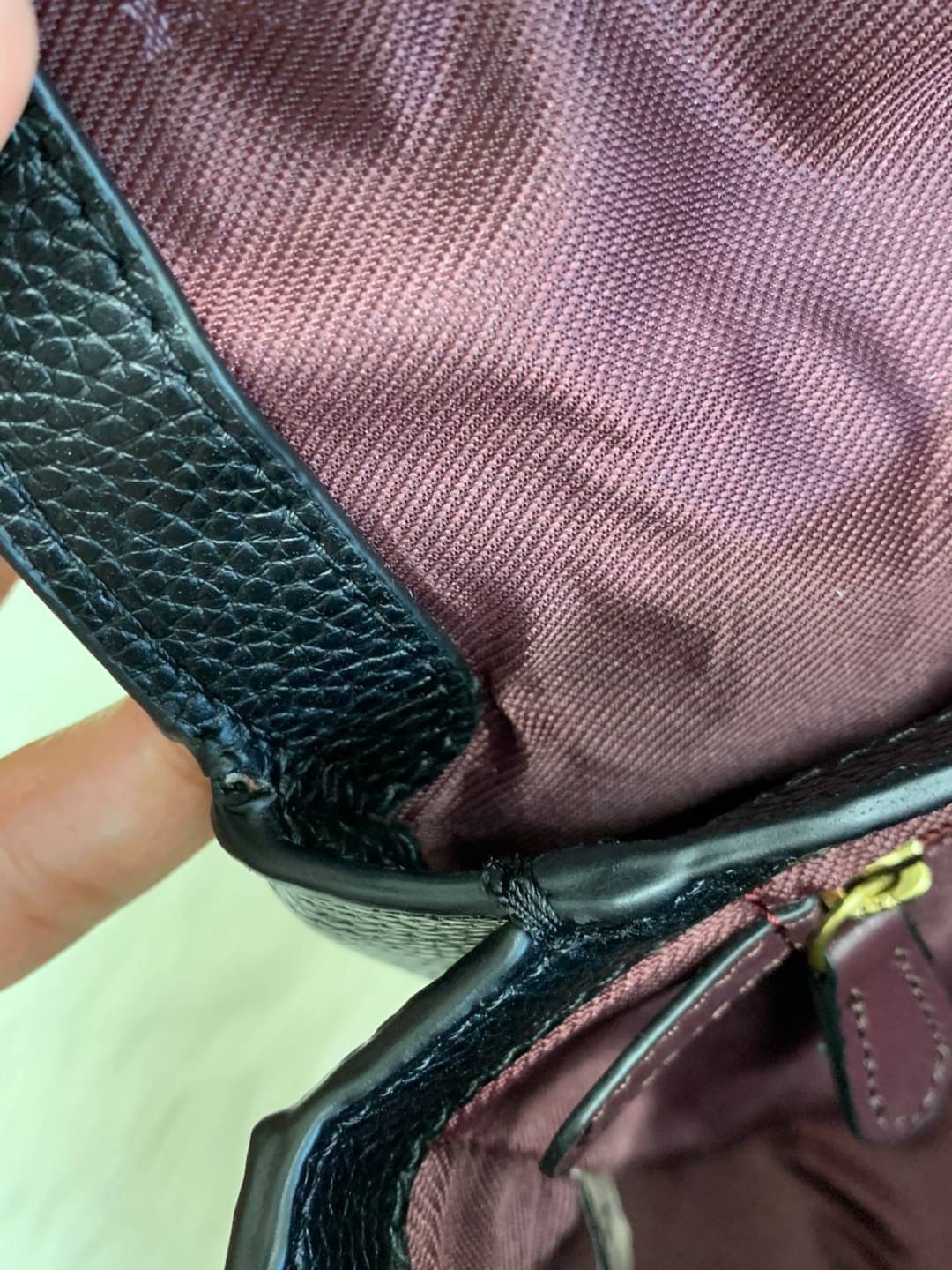 COACH CASSIE CROSSBODY BAG((68349//68348)) พร้อมส่งค่ะ! รุ่นฮิต กระเป๋าหิ้วได้//สะพายข้างหรือครอสบอดี้ร์ได้ หนังแท้นิ่มสวย เปิดปิดกระเป๋าแบบหมุนล็อค ภายในกระเป๋ามี3ช่องให้ใส่ของ แต่ล่ะช่องกว้าง สามารถใส่กระเป๋าเงินใบยาวได้;ของอื่นๆได้จุทีเดียวค่ะ ;มีช่องซ