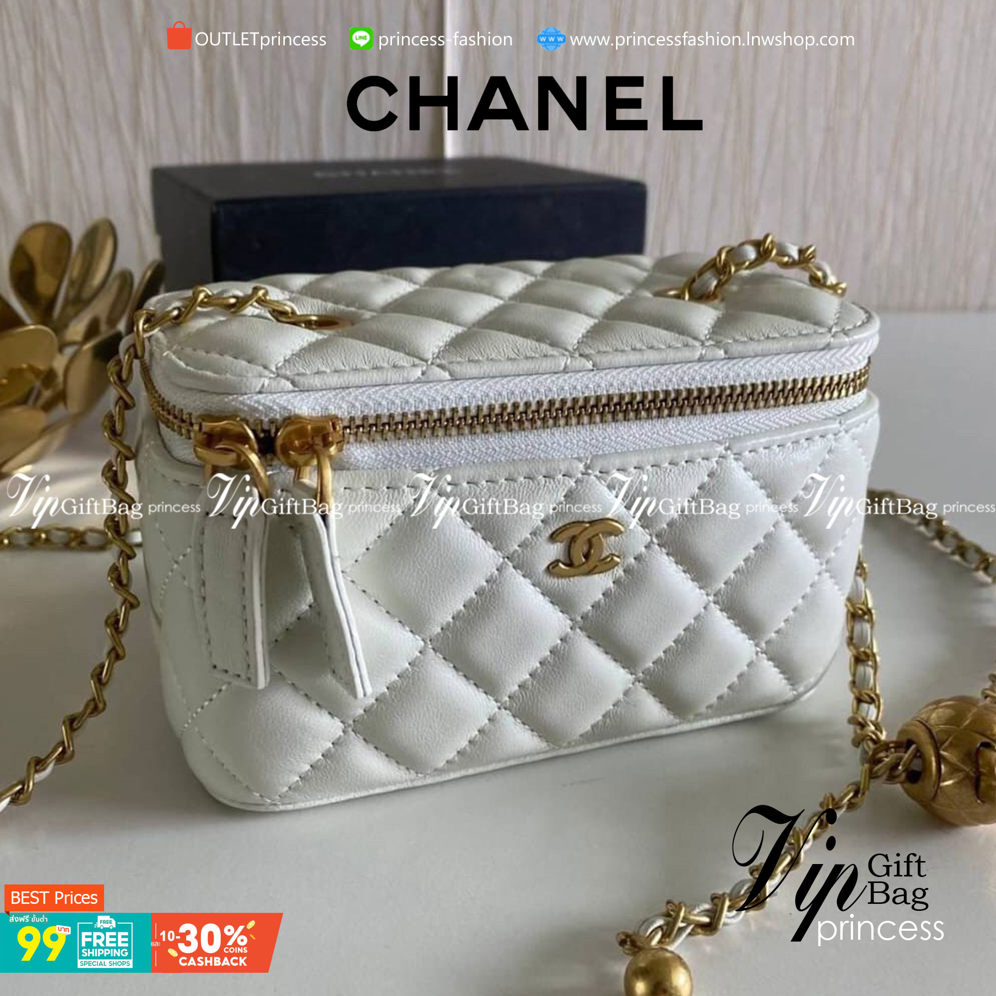 VIP GIFT 】หนังแกะแท้ CHANEL Box With Chain สายโซ่ทองหรูมาก หนังเรียบฟู ขึ้นเงา กระทบแสงยิ่งสวยค่าา โทนสีสวยสดใส เหมาะมากสำหรับสาวๆ ชิคๆ ต้องบอกเลยรุ่นนี้เหล่าเซเลบใช้กันเยอะมากๆ แค่อะไหล่ก็หรูไปเดินครึ่งแล้วค่าา😁 พร้อมส่งที่ไทยที่นี่ที่เดียว