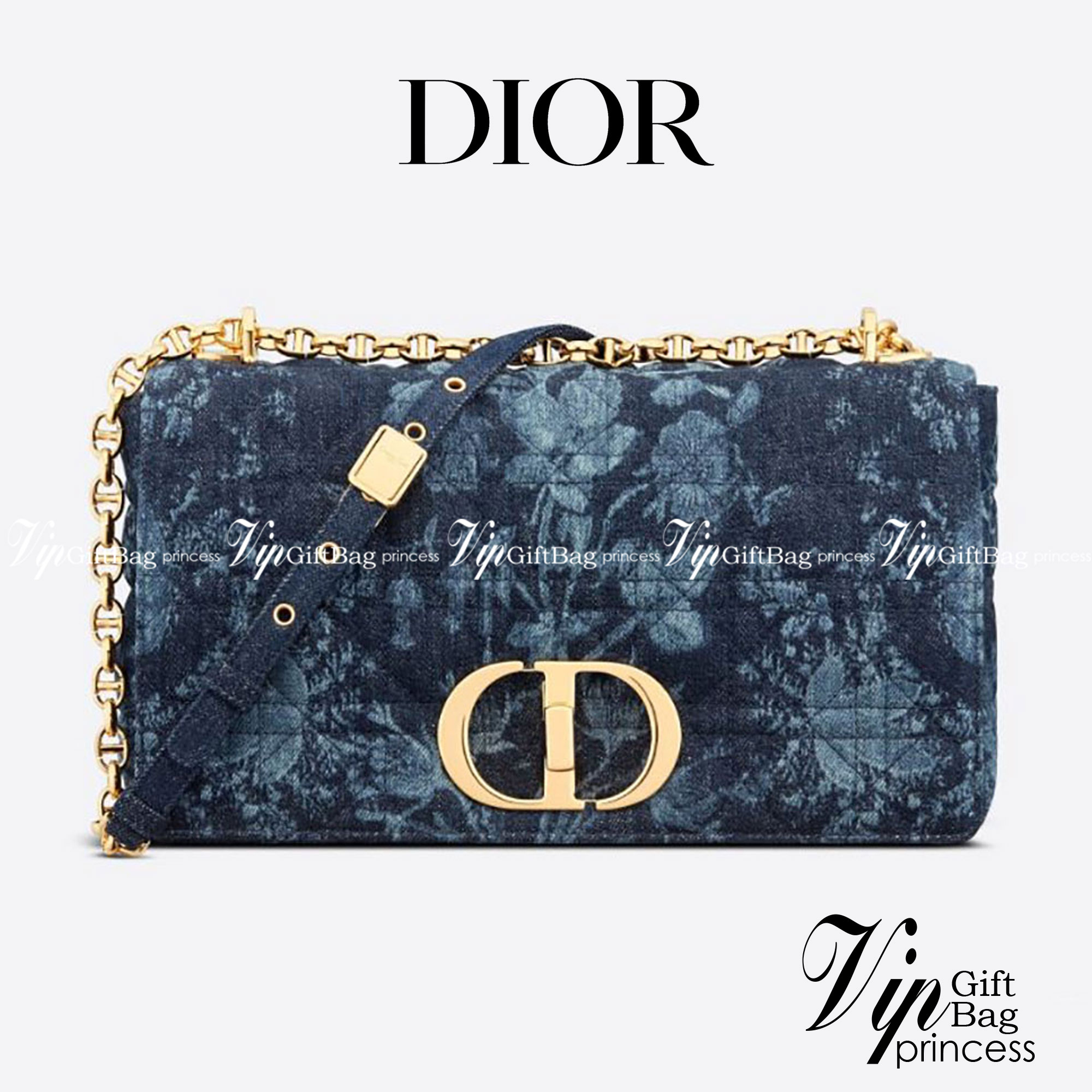 หนังแท้ Large Dior Caro Bag Blue Dior Flowers Cannage Denim กระเป๋าสะพายทรงกล่องเปิดหน้า งานหนังแท้และเดนิมแจ็กการ์ดอย่างดี แต่งอะไหล่CD ด้านหน้า มาพร้อมสายสะพายหนังสลับโซ่อะไหล่ทองหรูหรา สามารถปรับระดับได้ ถอดออกได้ ภายในโล่งกว้างจุของได้เยอะ ภาพสินค้าถ่