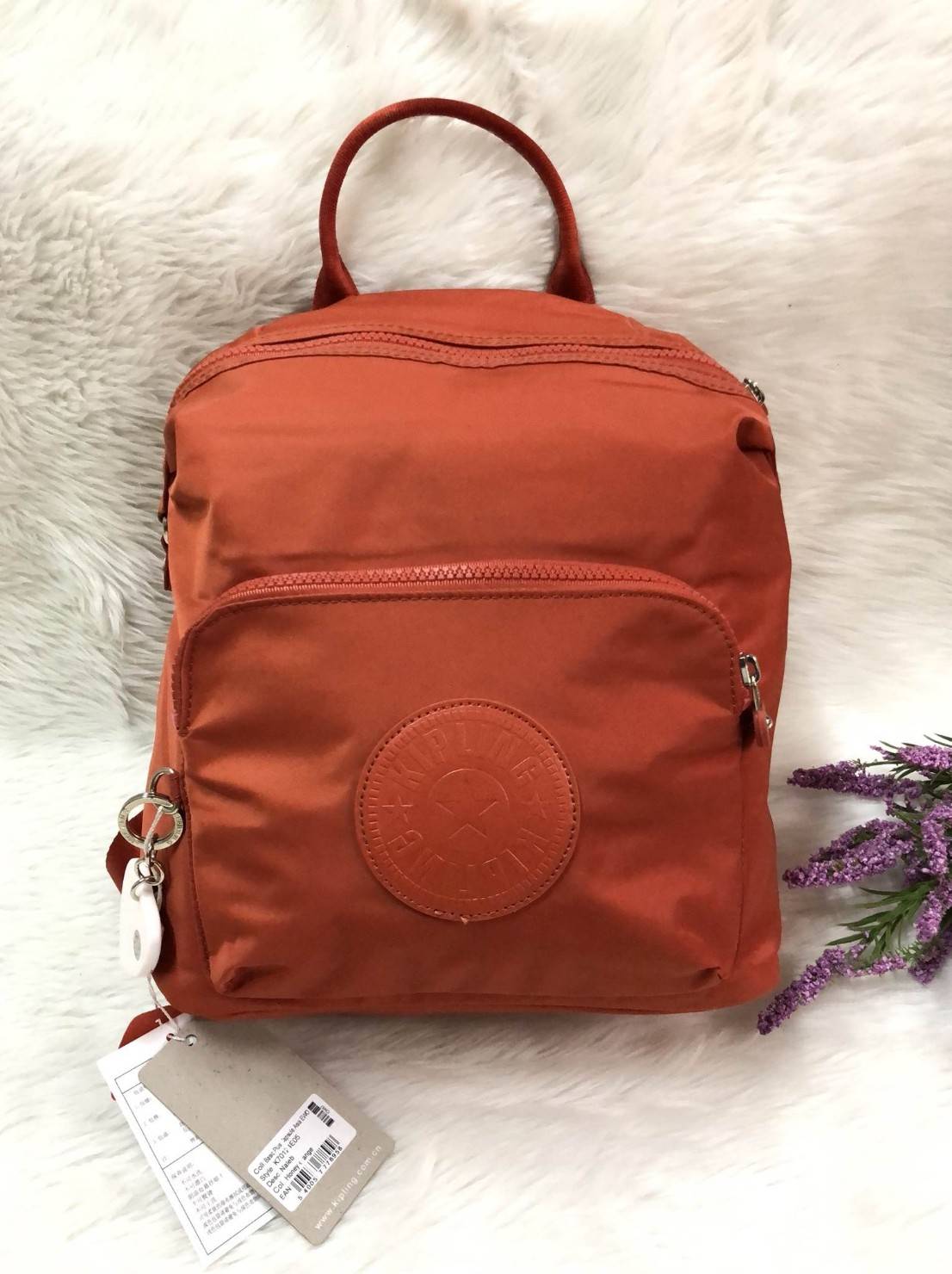 New arrival !!! Kipling Naleb Backpack 2018 พร้อมส่งที่ไทย ไม่ต้องรอพรีฯ กระเป๋าสะพายหลังดีไซน์น่ารัก เอาใจสาวๆยุคใหม่ วัสดุไนล่อนอย่างดี เสริมฟองน้ำ ด้านหน้ามีช่องซิปขนาดกลาง ใส่มือถือหรือของจุกจิกได้ค่ะ เปิดปิดช่องหลักแบบซิป ภายในโล่งกว้าง ใส่ของจุทีเดี