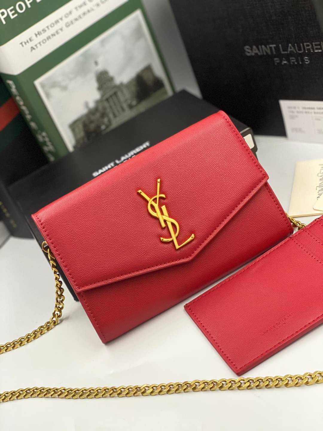 VIP 】หนังแท้ YSL WOC Saint Laurent Envelope Monogram Leather Crossbody Bag หนังคาเวียร์ อะไหล่ทองสุดหรู มาพร้อมใบเล็กใส่บัตรได้ พร้อมส่งที่ไทย