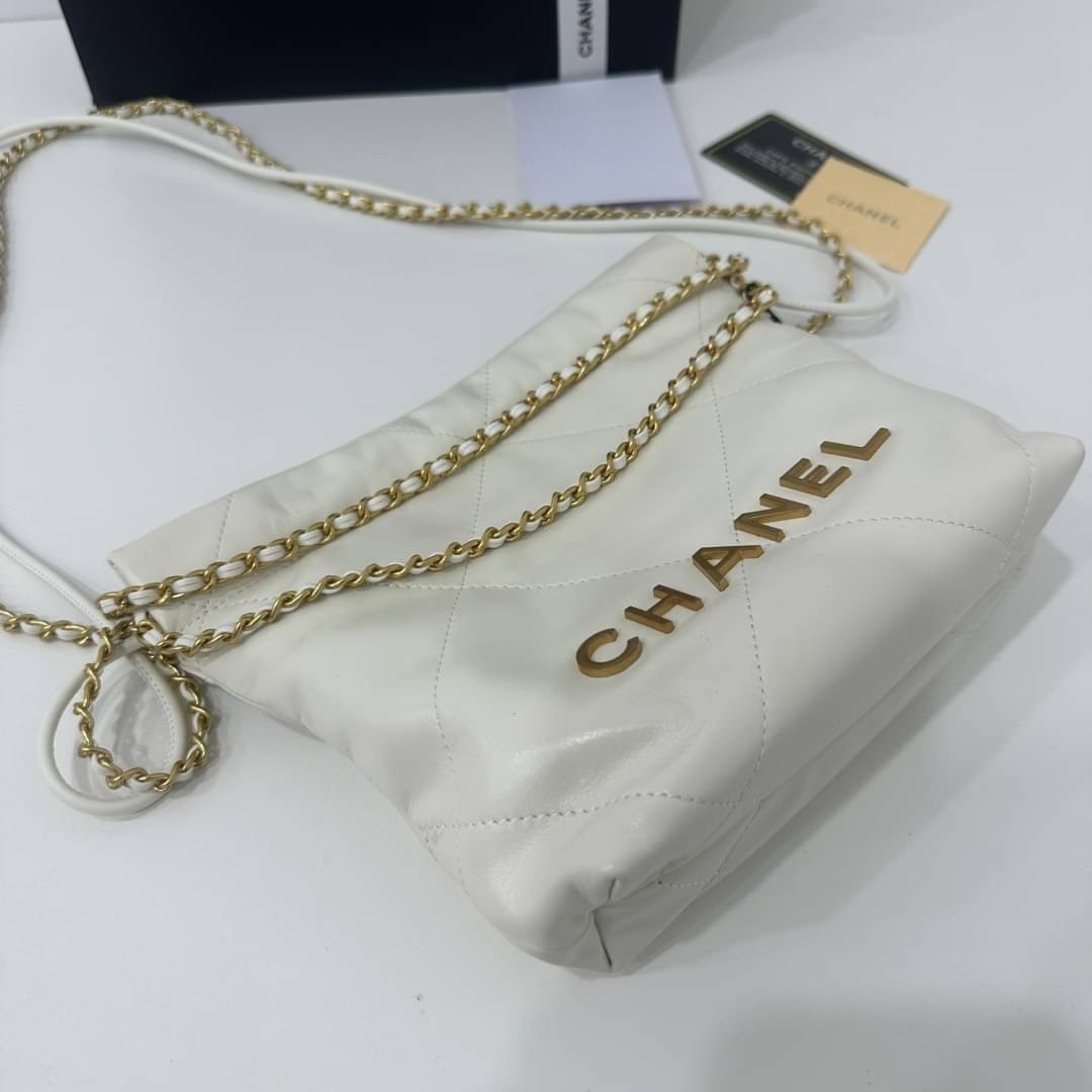 CHANEL 22 MINI HANDBAG Shiny Calfskin & Gold-Tone Metal พร้อมส่ง เกรดออริจินอล สลับของแท้ ใช้งานต่างประเทศได้ ภาพถ่ายจากงานขายจริง