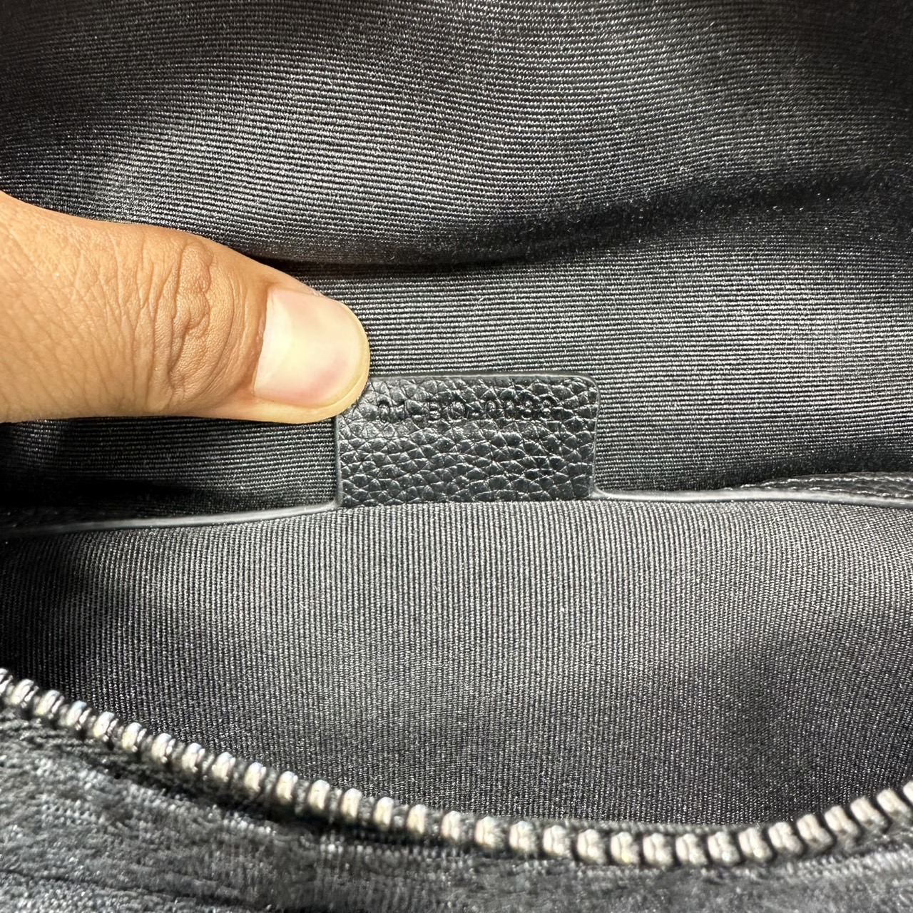 DIOR 8 waist bag Oblique jacquard fabric กระเป๋าสะพายคาดอก เอกลักษณ์ทอผ้าแจ็คการ์ดอย่างดี สวยสง่างามเหนือกาลเวลา มีไว้ไม่มีเอาท์ ท่านชายควรมีมากค่ะ