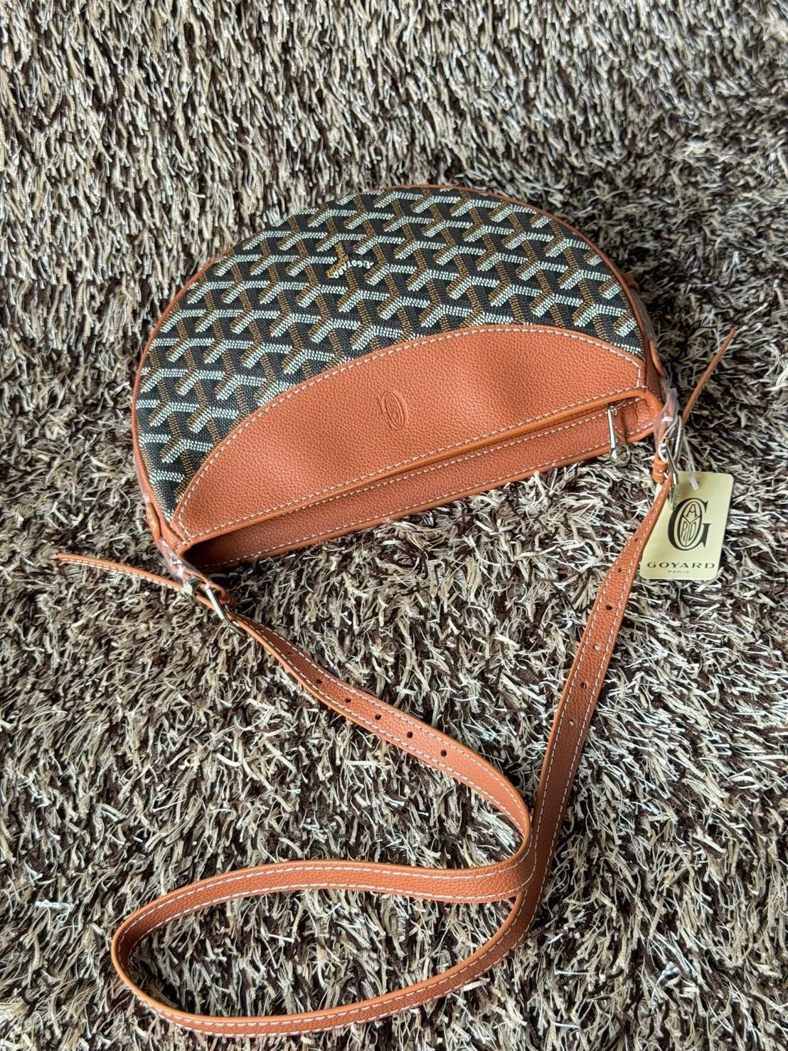 ORI หนังแท้ | GOYARD Hirondelle Bag กระเป๋าสะพายทรงครึ่งวงกลม ใข้งานได้หลายแบบทั้งในสไตล์ลําลอง