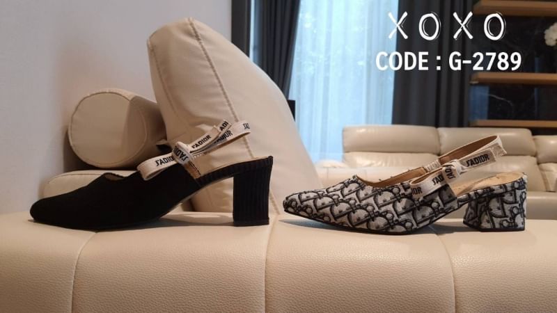 Christian dior Thick Low Heel Shoes งานสวม ชนช้อป วัสดุผ้าลายลูกฟูก นุ่มมาก ส้นแท่ง ใส่สบายไม่เมื่อย น้ำหนักเบา แมทส์ชุดง่าย