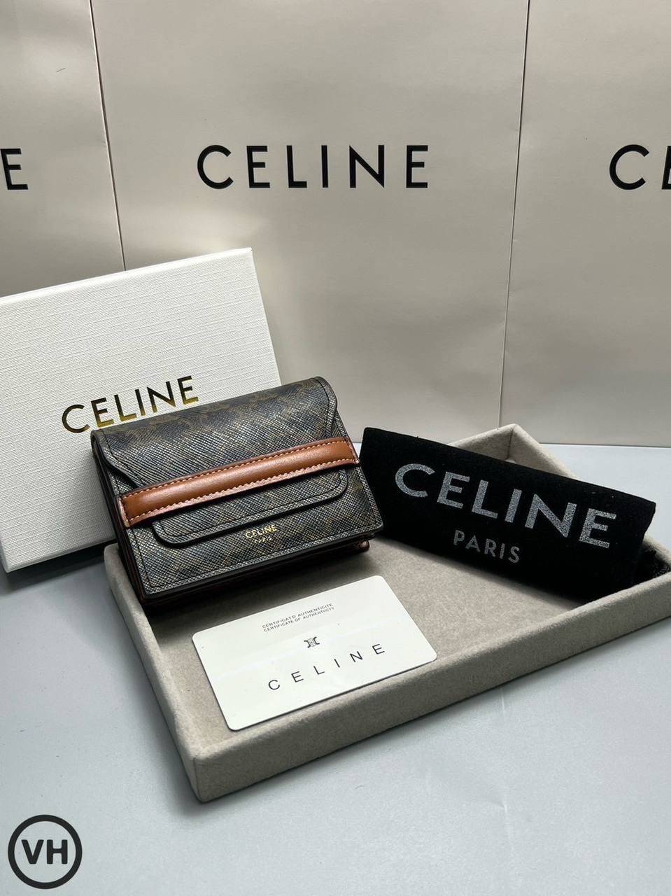 ORI หนังแท้ | CELINE BUSINESS CARD HOLDER TRIOMPHE IN Triomphe / CELINE Wallet กระเป๋าสตางค์ใส่การ์ด ใส่เหรียญ กระเป๋าสตางค์ใบสั้น กระเป๋าสตางค์ซีลีน