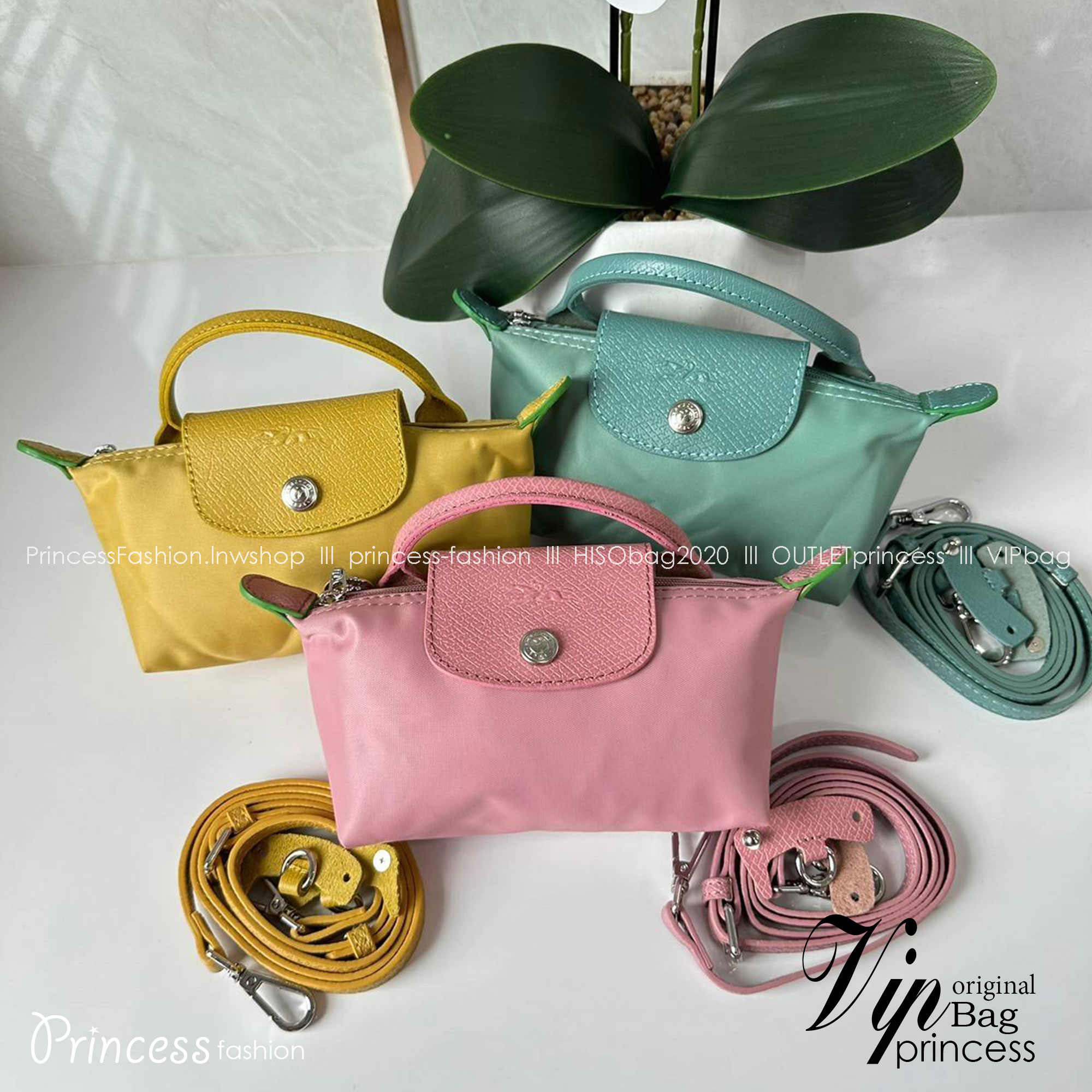 LONGCHAMP LE PLIAGE ORIGINAL Pouch with handle กระเป๋าใบเล็กขนาดกระทัดเหมาะกับใส่ของจำเป็นจุกจิก