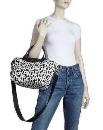 ของแท้ 💯% Longchamp LE PLIAGE LGP TOP HANDLE BAG S พบกับคอลเลคชั่นใหม่ล่าสุด มีดีไซน์ที่เรียบหรูและคลาสสิก แฝงด้วยลูกเล่นแบบเฟมินีน