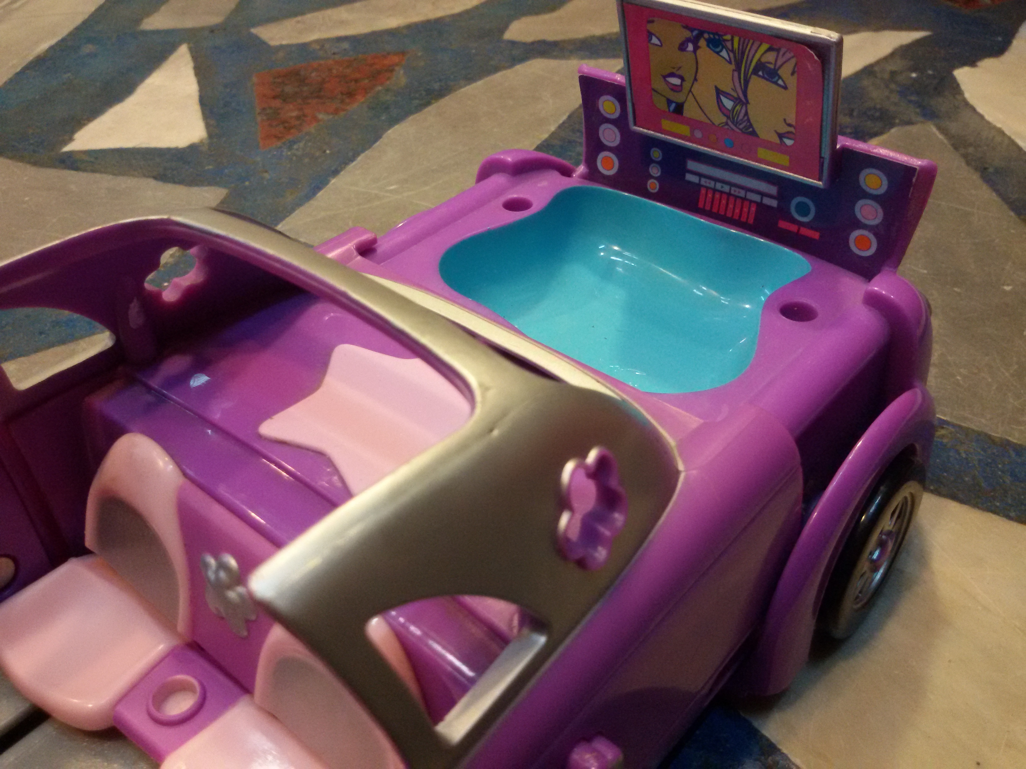 Polly Pocket Rock n' Pop STRETCH LIMO w SOUNDS! มือสองสภาพดีค่ะ