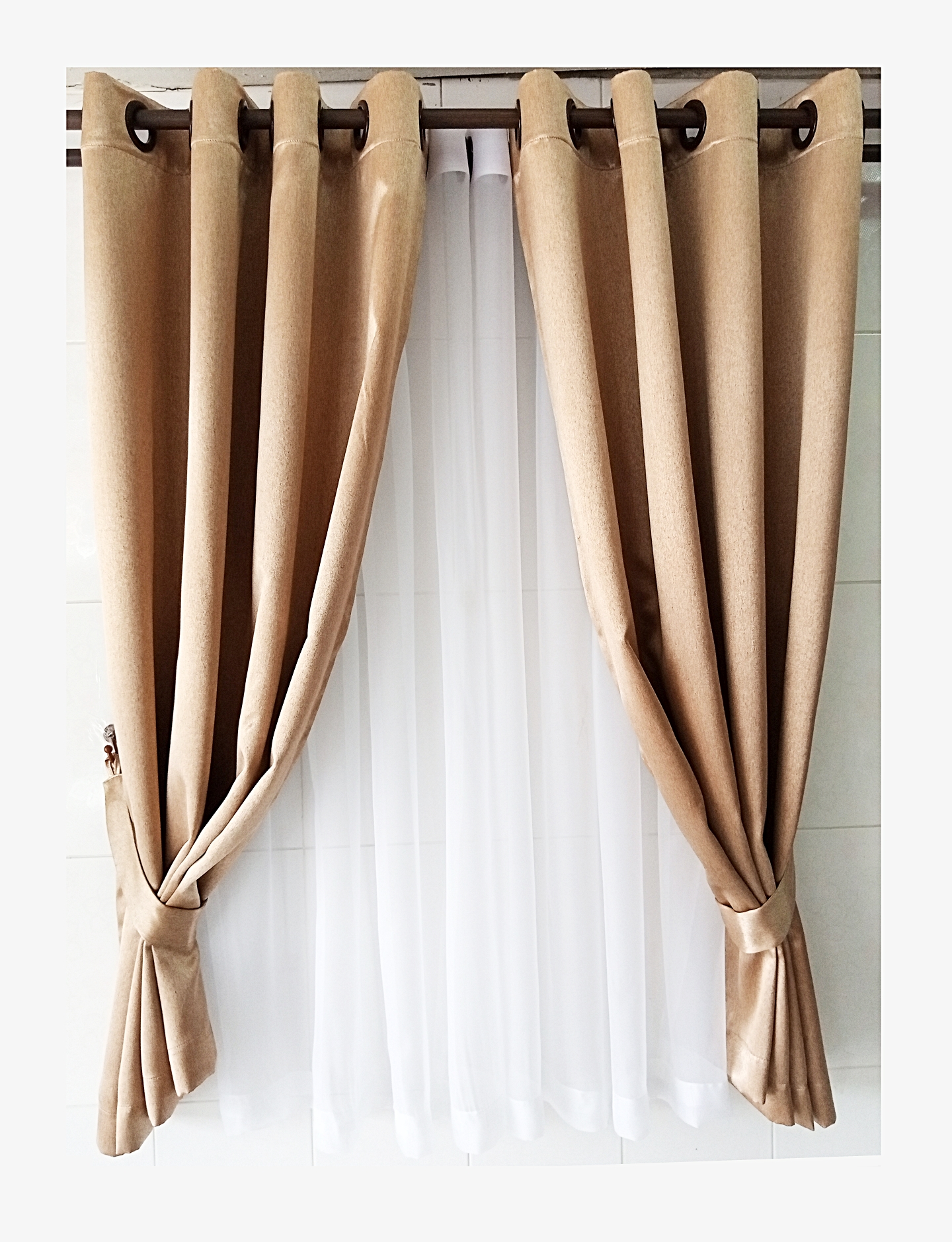 ผ้าม่าน ตาไก่ ชุด Bonita set ทึบ(UV)+โปร่ง(ขาว) UVสีน้ำตาลทอง ก.130*ส.150ซม./ผืน