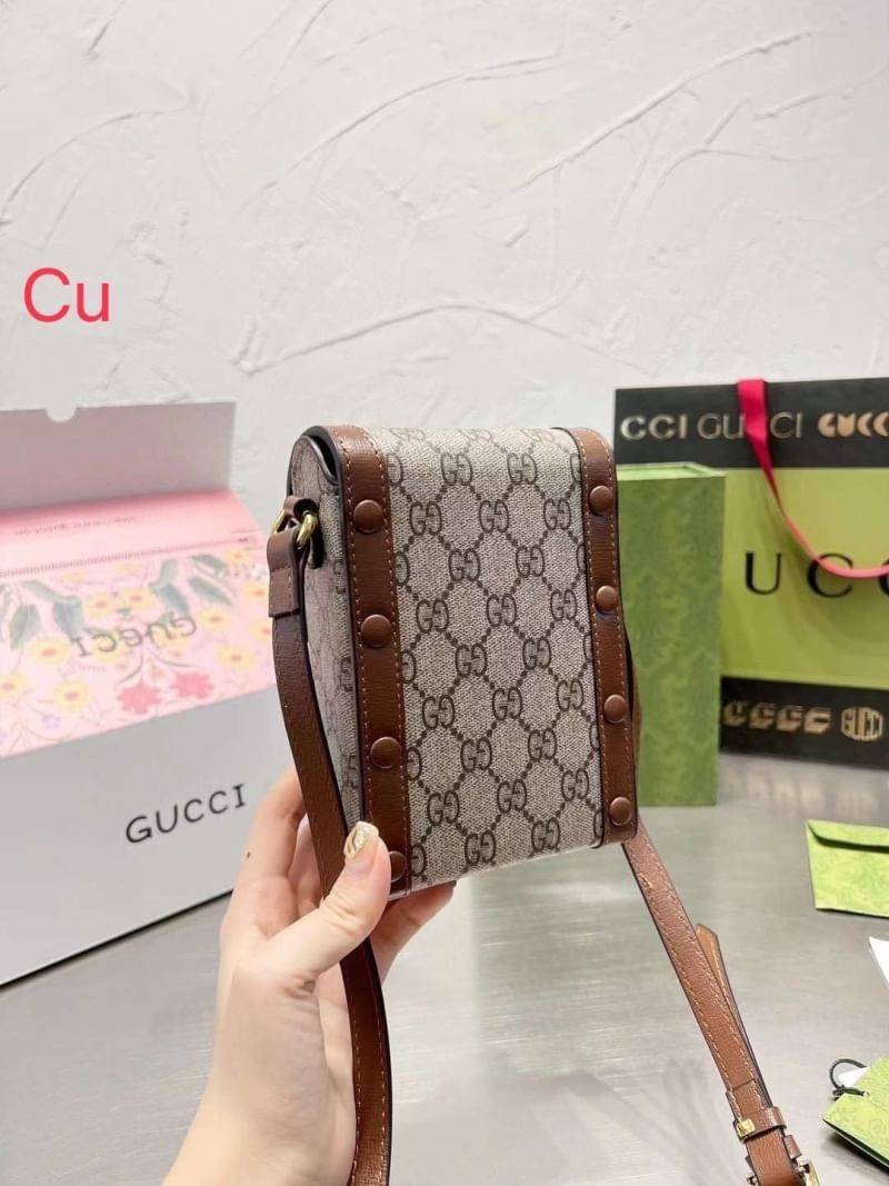 Gucci Horsebit 1955 mini bag / Gucci Phone Bag กระเป๋าไซส์มินิน่ารัก ใส่โทรศัพท์ได้คูลๆ