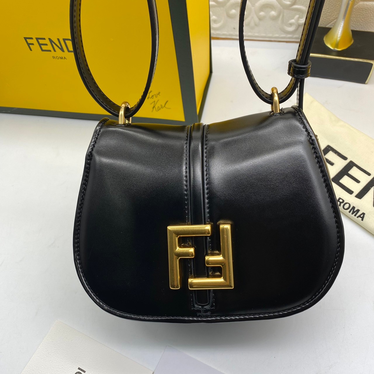 FENDI C’mon Mini leather bag สีดำ เกรดออริจินอล สลับแท้ ภาพถ่ายจากงานขายจริง ใช้งานต่างประเทศได้