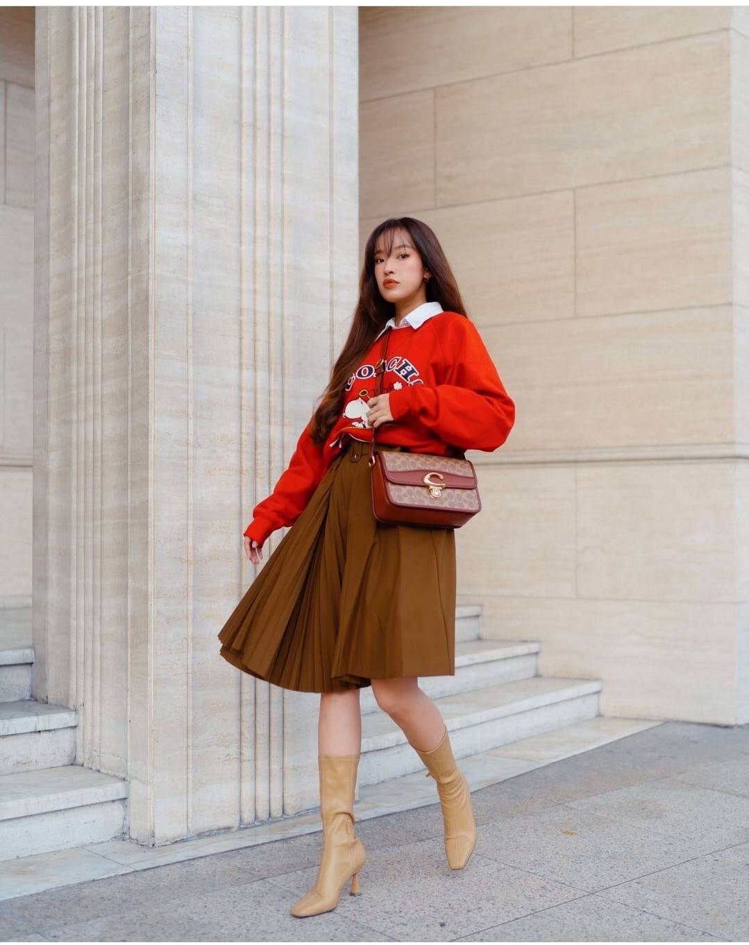 OUTLET 】COACH STUDIO SHOULDER BAG IN SIGNATURE CANVAS (C6639 C6640) สีใหม่รับความเฮง กับคอลเลคชั่นใหม่สุดอีกหนึ่ง!! มาแบบเลิศๆหรูๆมากแม่ กระเป๋าสะพายข้างลุคไฮน์ ที่ดีไซน์ออกมาได้ปัง และดูแพงมากๆ ด้วยดีเทลคลาสสิคผสานความเป็นเอกลักษณ์ เรียบง่ายแต่แฝงความมีด