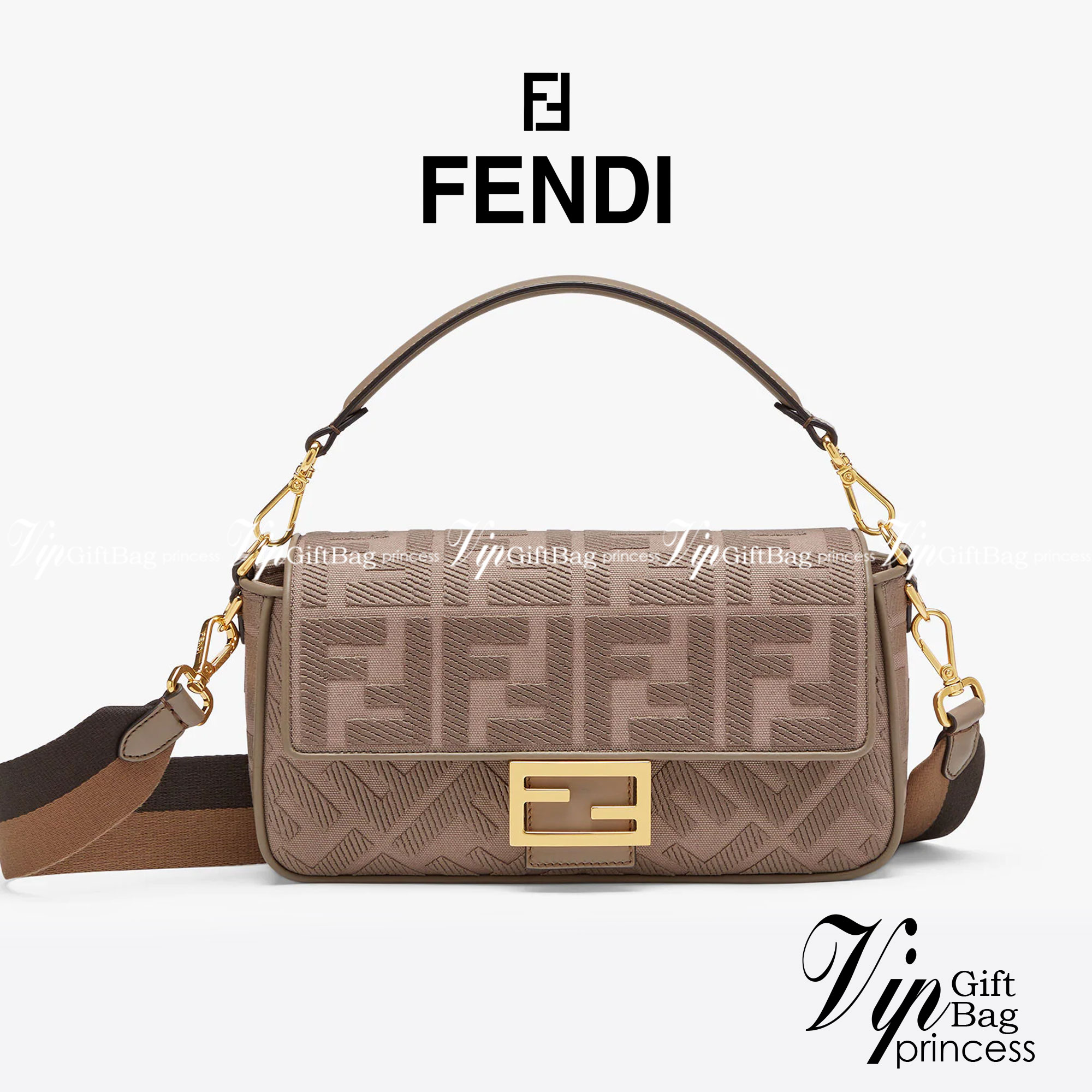 หนังแท้ Fendi Baguette bag in canvas with FF monogram medium กระเป๋าสะพายอันเป็นเอกลักษณ์ งานหนังแท้พร้อมทอลายนูน FF ที่มีการปักแบบทูโทน ตัดแต่งด้วยหนังและประดับด้วยตัวล็อค FF มาพร้อมสาย 2 แบบ สำหรับคล้องแขน และสายครอสบอดี้สีทูโทน ภายในเป็นช่องโล่ง ใส่โทร
