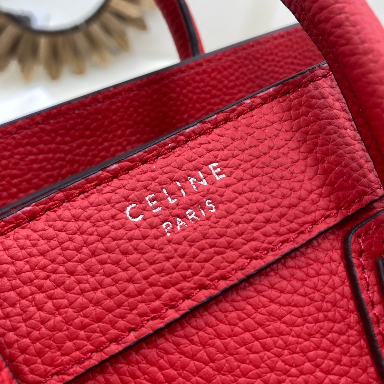 ORI หนังแท้ | Celine Luggage Tote Nano Bag20cm กระเป๋าสะพายทรงโท้ท ดีไซน์เป็นเอกลักษณ์ เรียบหรูดูแพง