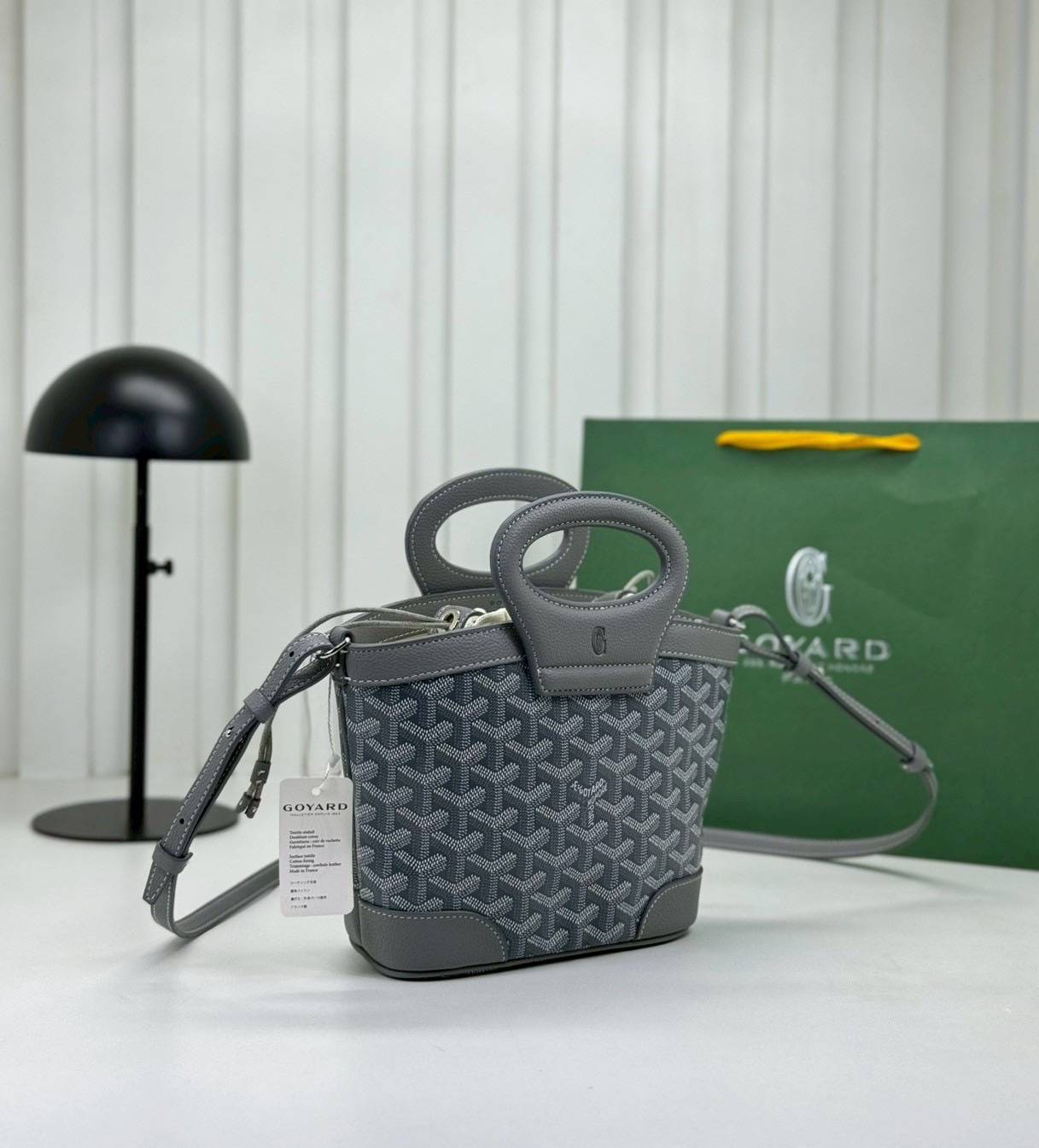 ORI หนังแท้ | Goyard Beluga Mini Bag กระเป๋าสะพายทรงบัคเก็ต พร้อมหูจับในตัว สะดวกใช้งาน ด้านในเป็นผ้าดีไซน์ผูก เพิ่มความน่ารักน่าใช้ สวยมากค่ะ